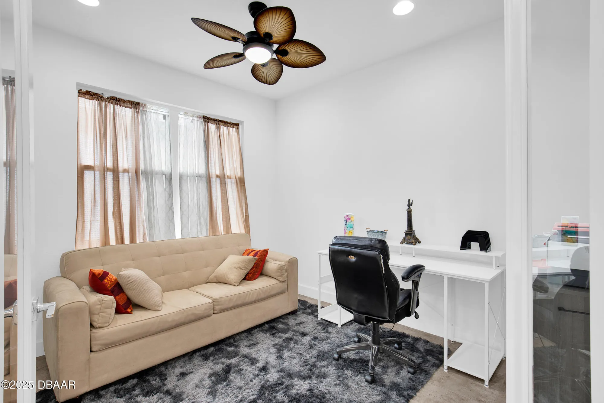 Property Slideshow image 20 of 37 | 100 hang loose way, Daytona Beach, FL, 32124