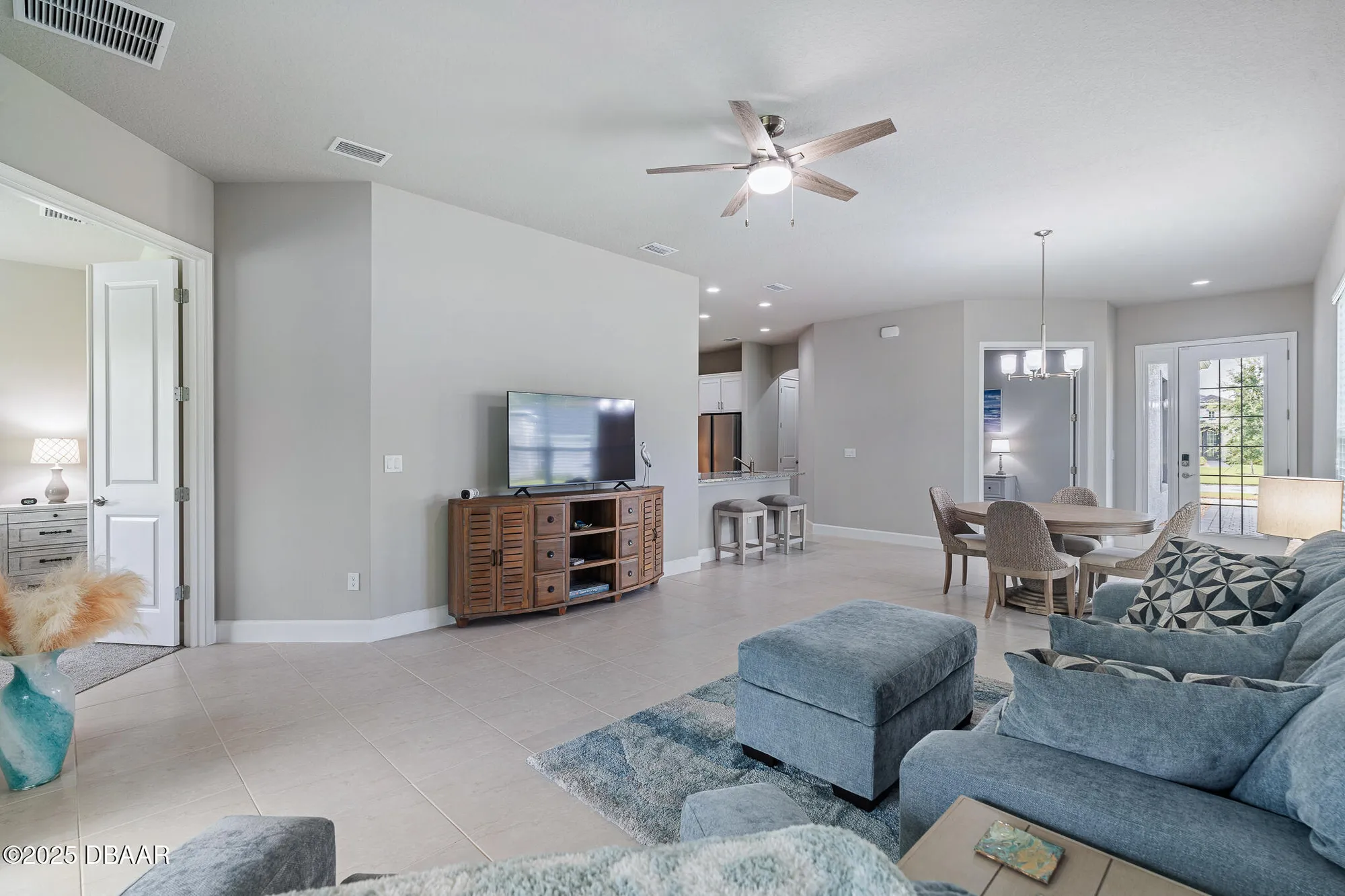 Property Slideshow image 11 of 57 | 46 longridge ln, Ormond Beach, FL, 32174