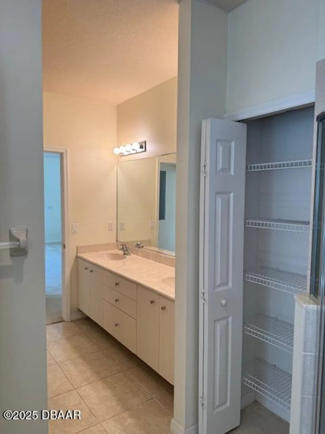 Property Slideshow image 14 of 28 | 45 magnolia dr, Ormond Beach, FL, 32174