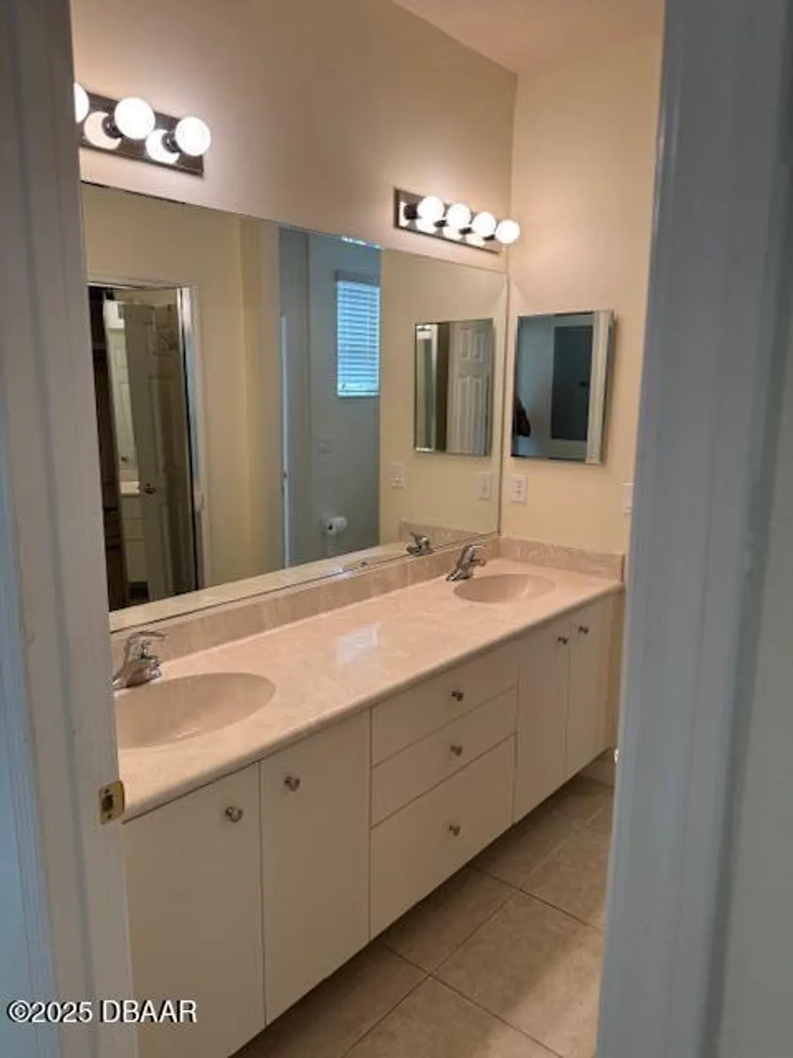 Property Slideshow image 13 of 28 | 45 magnolia dr, Ormond Beach, FL, 32174