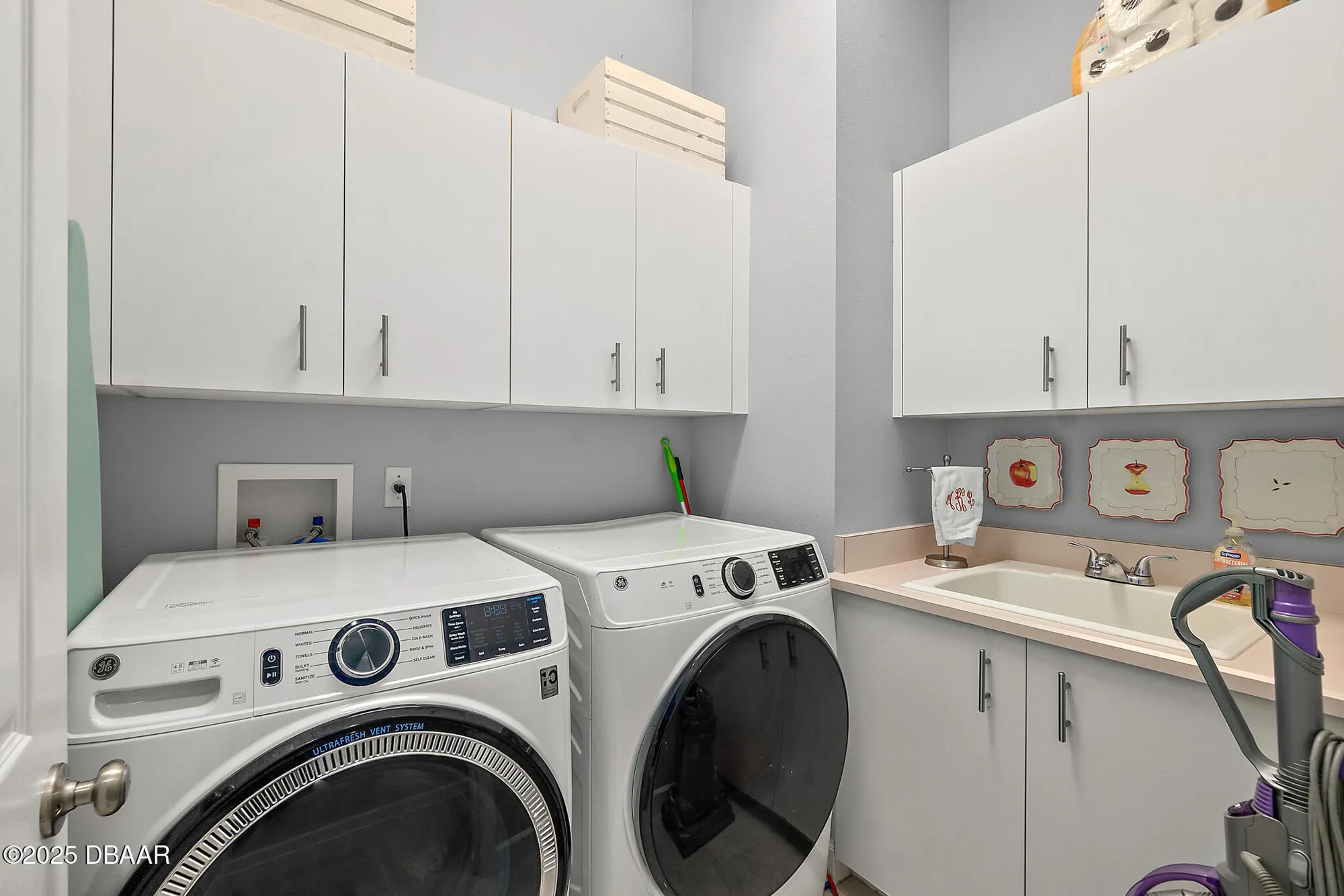 Property Slideshow image 32 of 48 | 804 millstream ln, Ormond Beach, FL, 32174