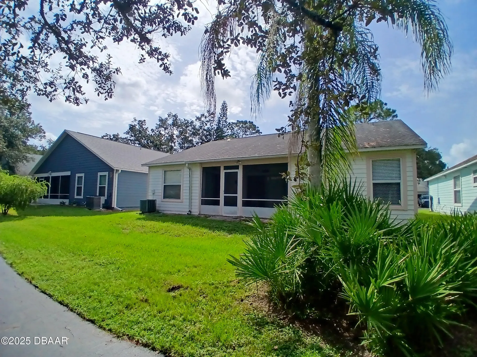 Property Slideshow image 3 of 18 | 125 crooked pine rd, Port Orange, FL, 32128