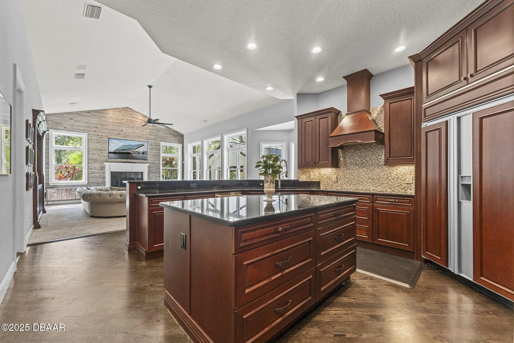 Property Slideshow image 16 of 117 | 23 tomoka cove way, Ormond Beach, FL, 32174