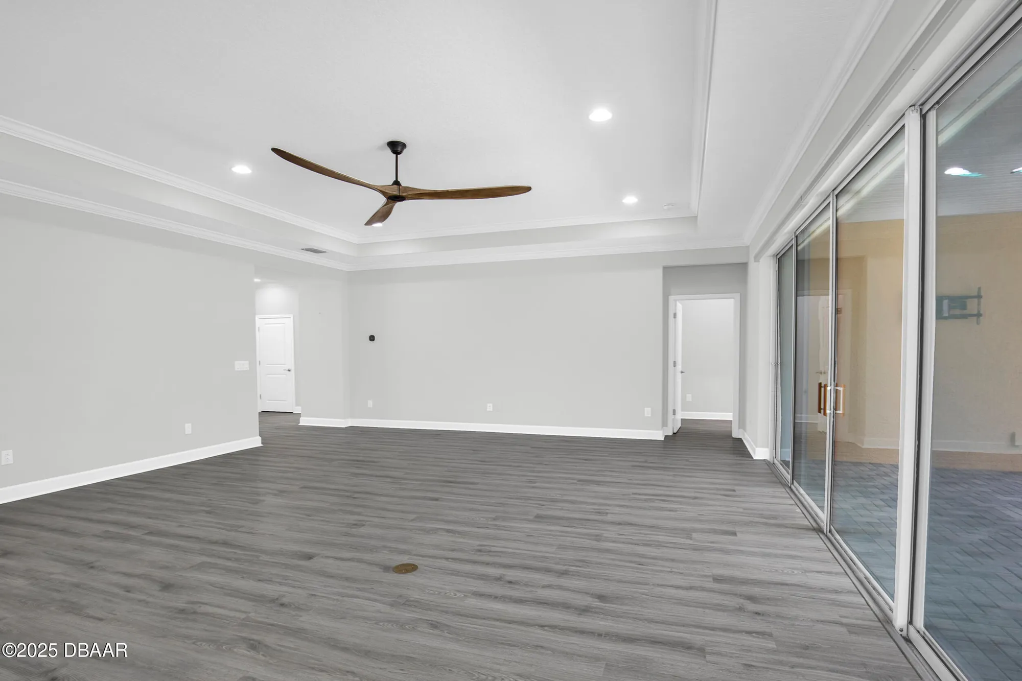 Property Slideshow image 9 of 121 | 580 barefoot life ln, Daytona Beach, FL, 32124