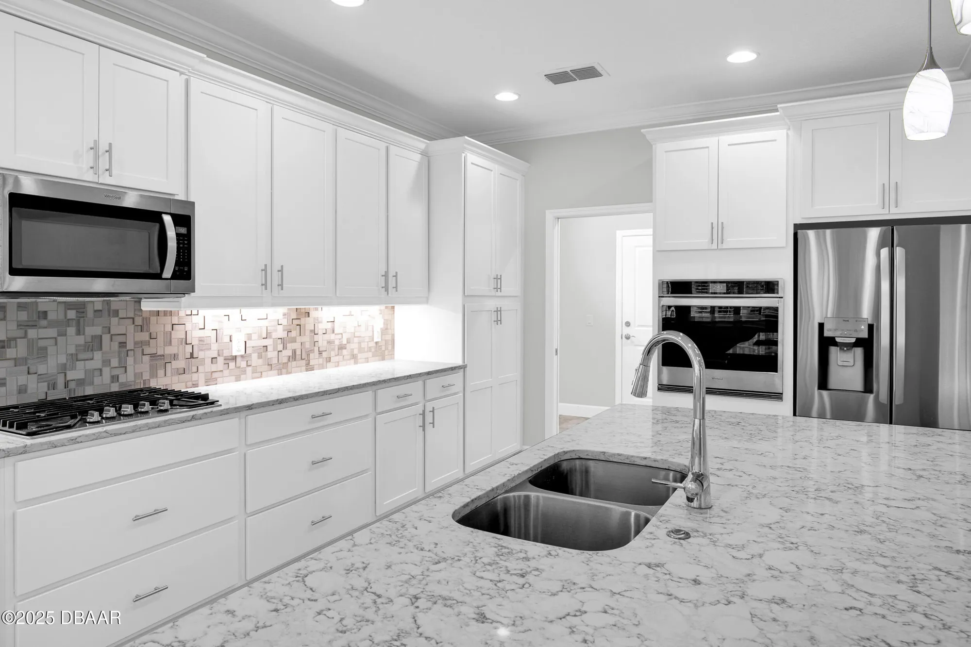 Property Slideshow image 12 of 121 | 580 barefoot life ln, Daytona Beach, FL, 32124