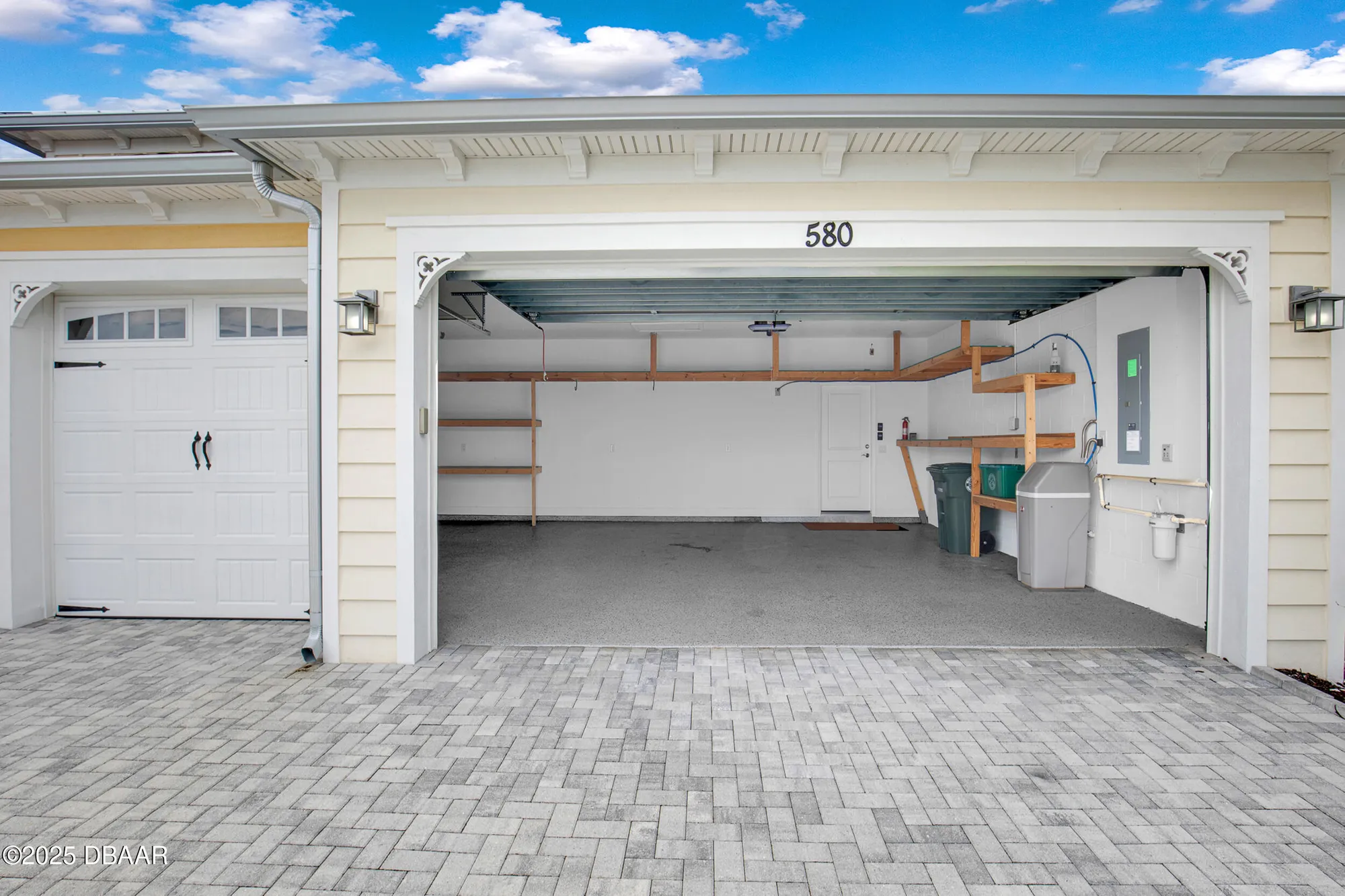 Property Slideshow image 43 of 121 | 580 barefoot life ln, Daytona Beach, FL, 32124