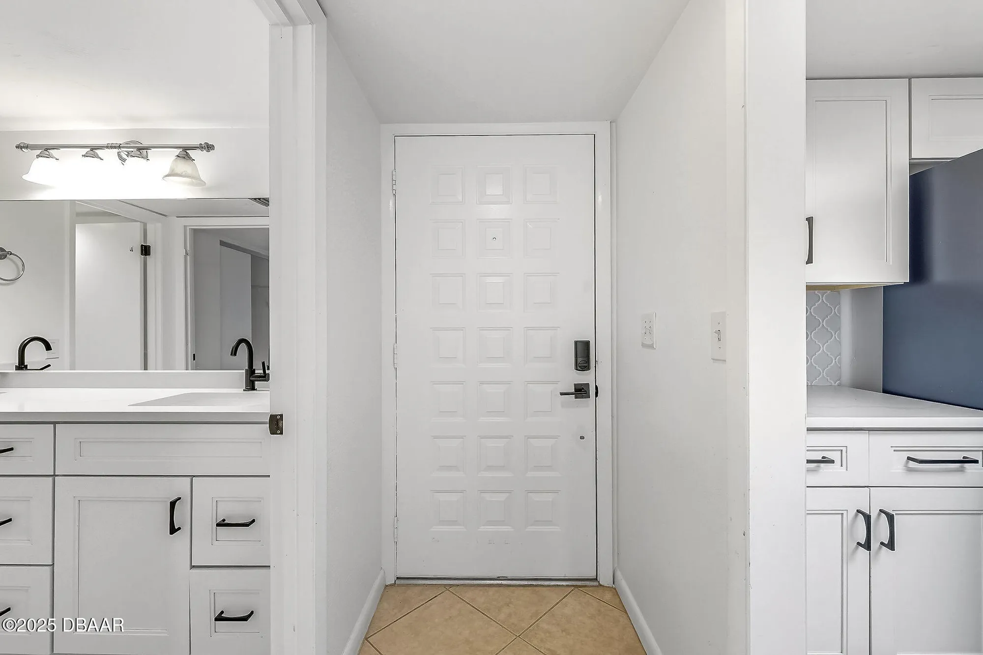 Property Slideshow image 4 of 24 | 102 bob white ct apt 9, Daytona Beach, FL, 32119