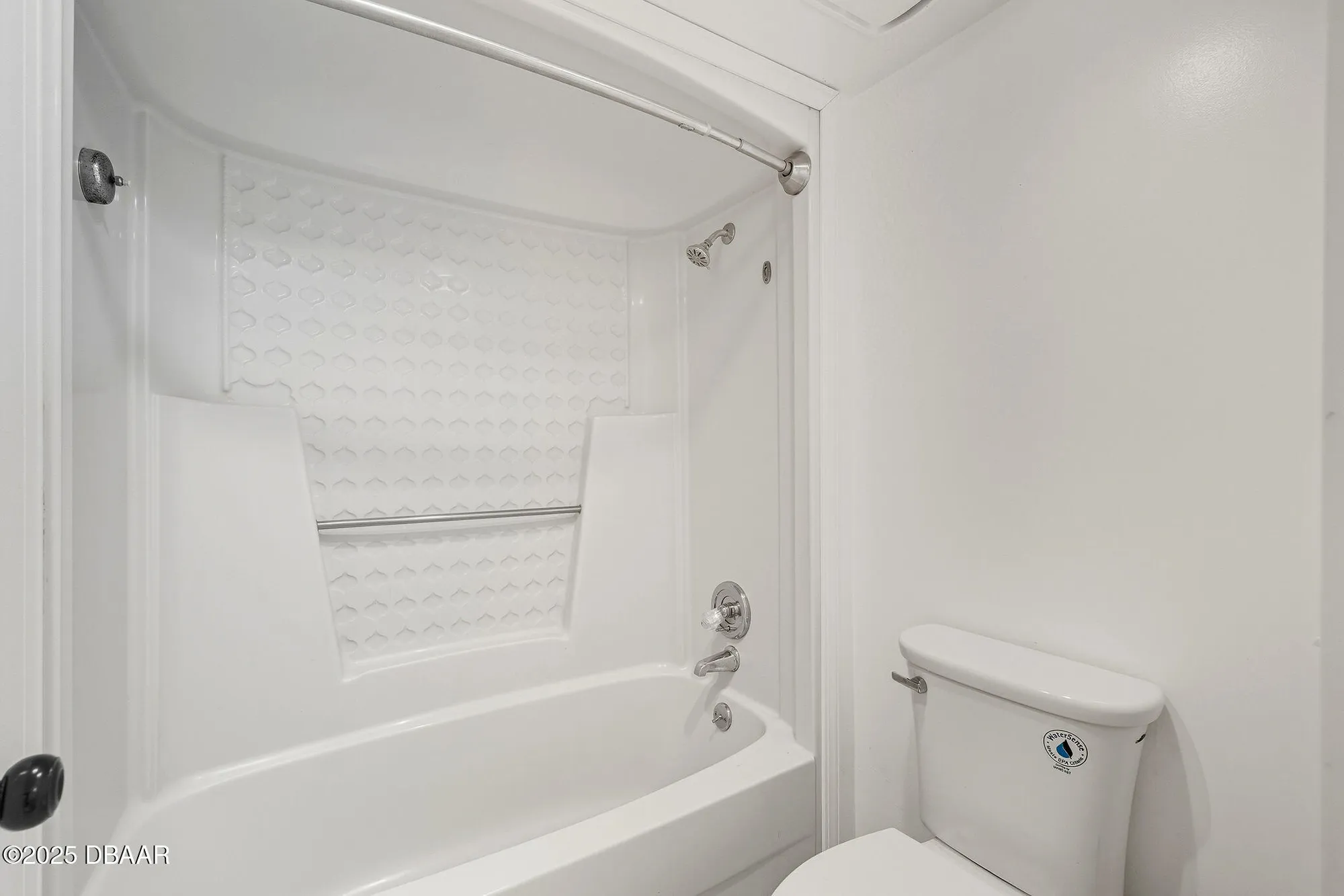 Property Slideshow image 17 of 24 | 102 bob white ct apt 9, Daytona Beach, FL, 32119