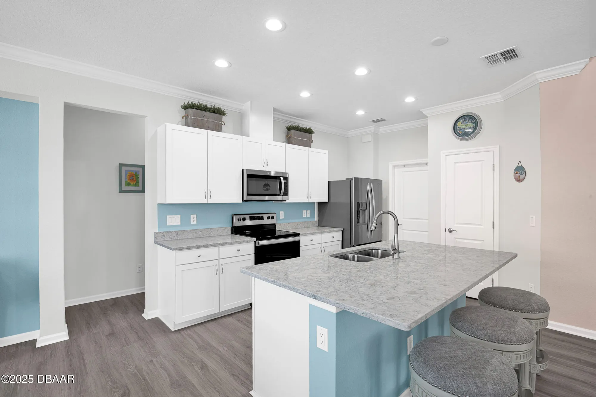 Property Slideshow image 9 of 86 | 290 pop top ln, Daytona Beach, FL, 32124