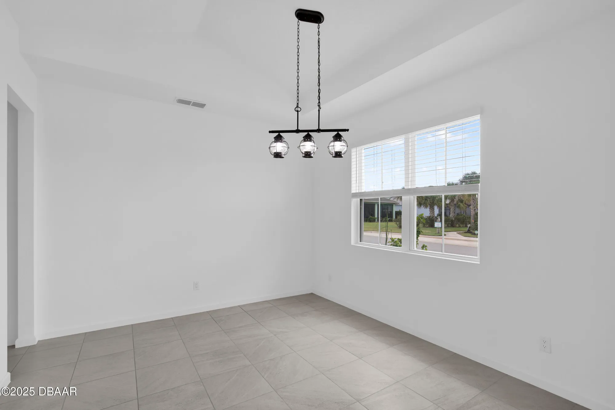 Property Slideshow image 14 of 68 | 512 landshark blvd, Daytona Beach, FL, 32124