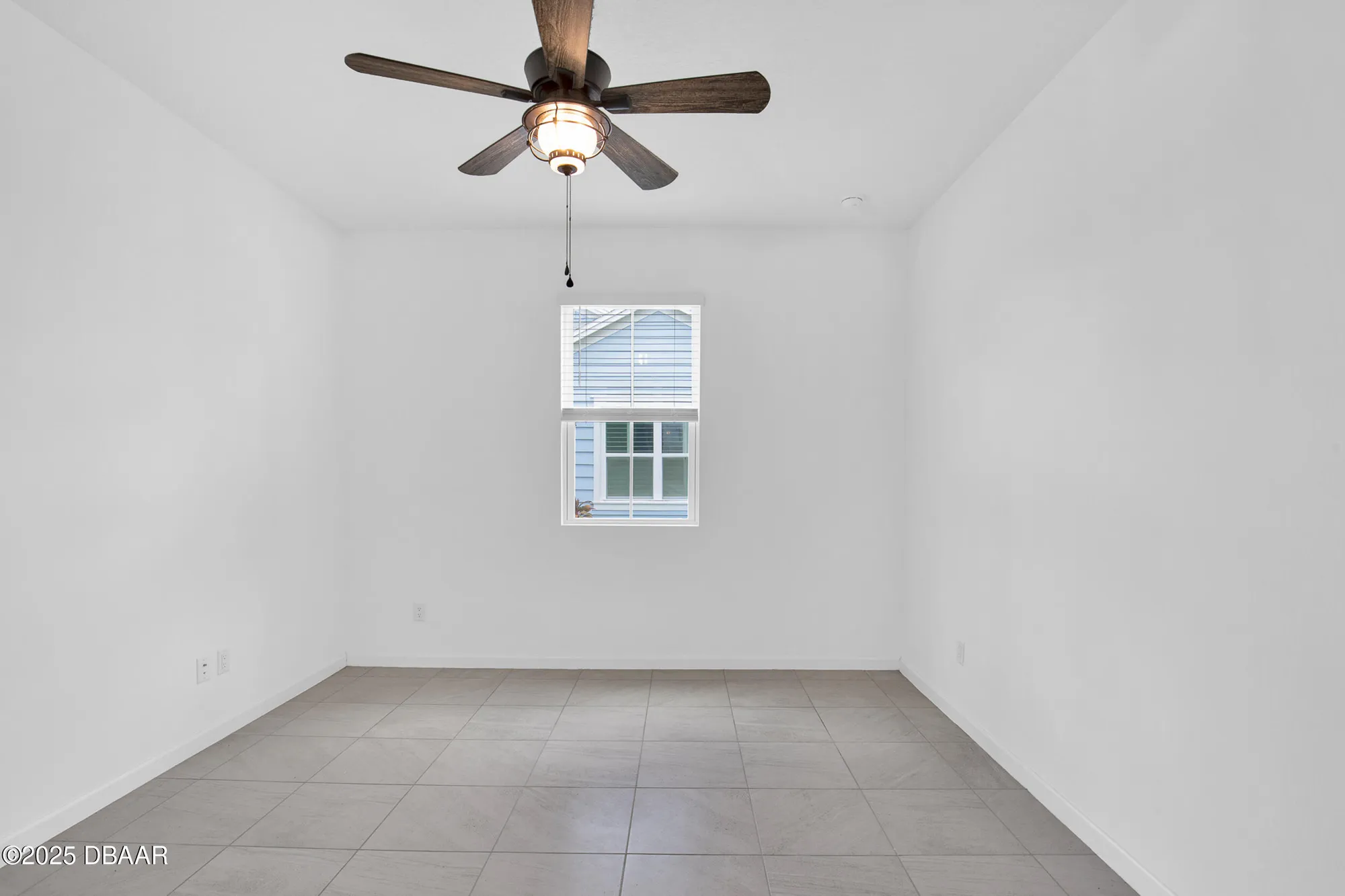 Property Slideshow image 18 of 68 | 512 landshark blvd, Daytona Beach, FL, 32124