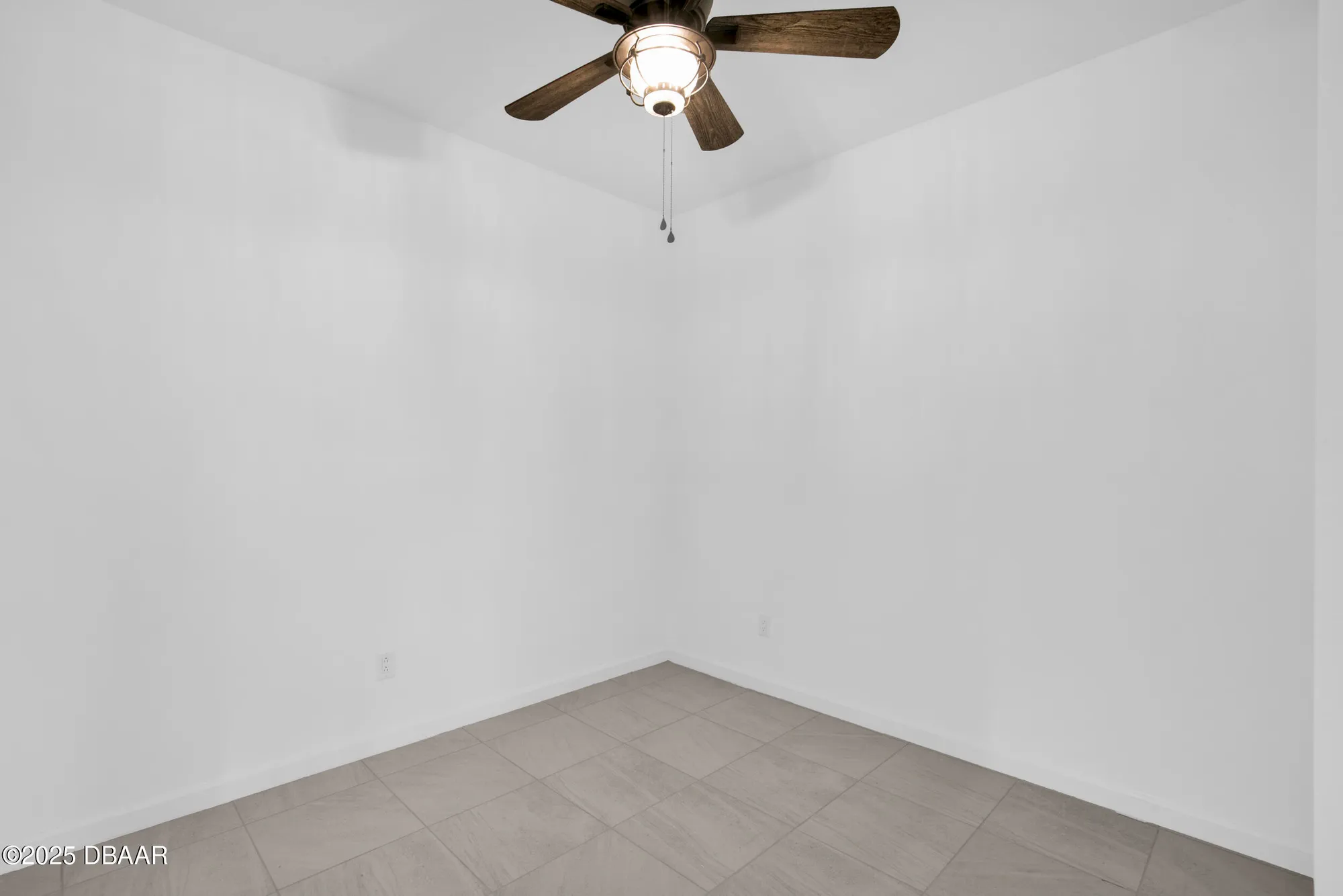 Property Slideshow image 29 of 68 | 512 landshark blvd, Daytona Beach, FL, 32124