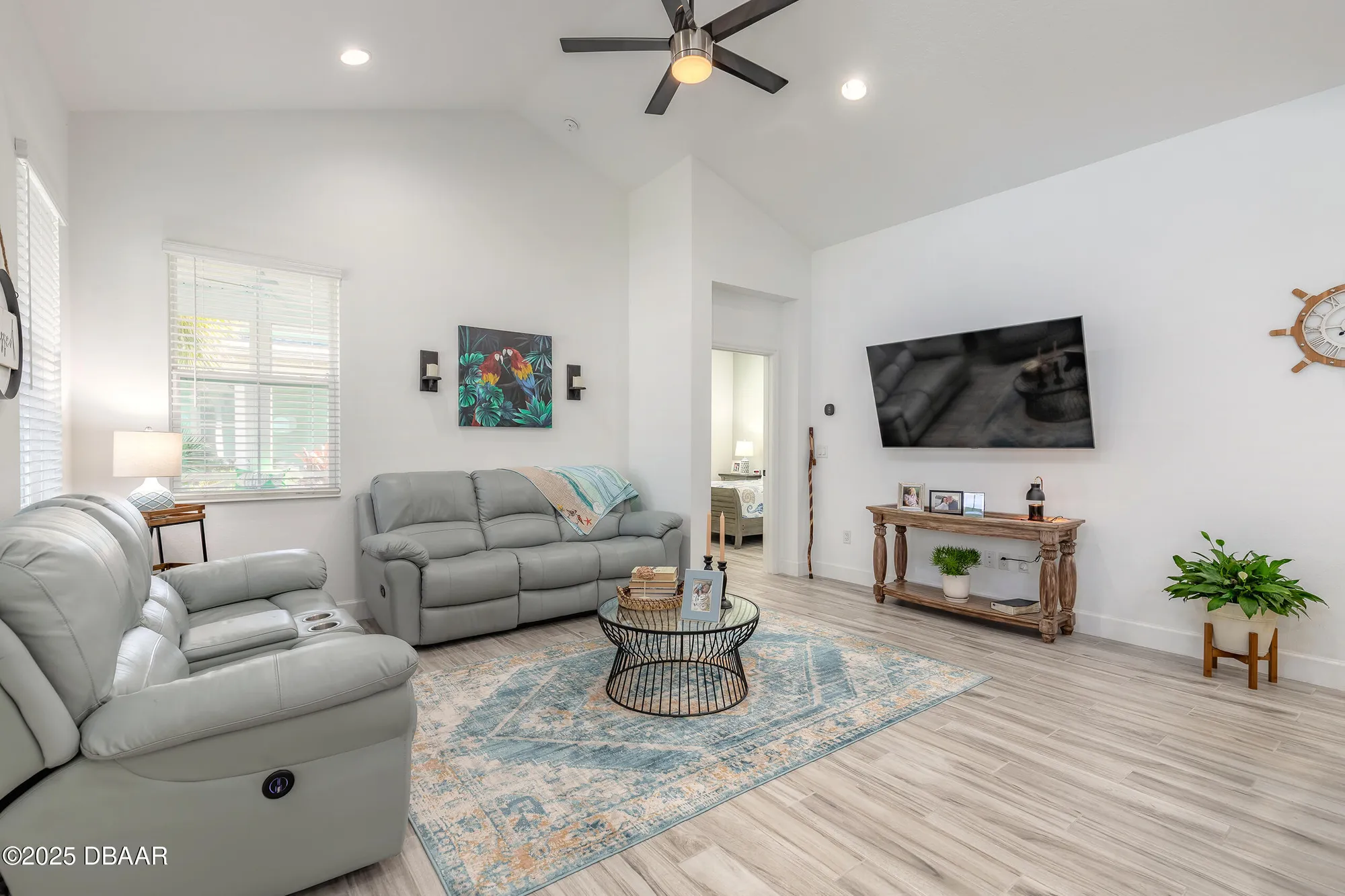 Property Slideshow image 6 of 33 | 356 parrot ln, Daytona Beach, FL, 32124