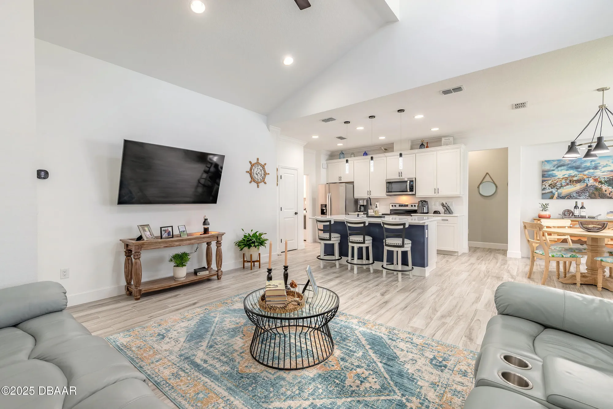 Property Slideshow image 7 of 33 | 356 parrot ln, Daytona Beach, FL, 32124