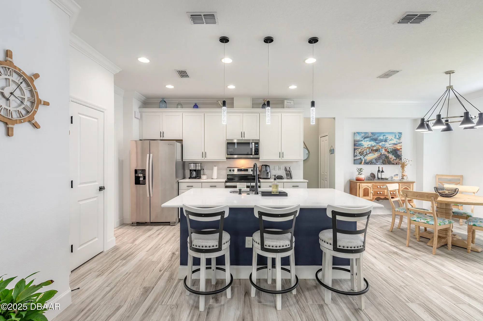 Property Slideshow image 2 of 33 | 356 parrot ln, Daytona Beach, FL, 32124