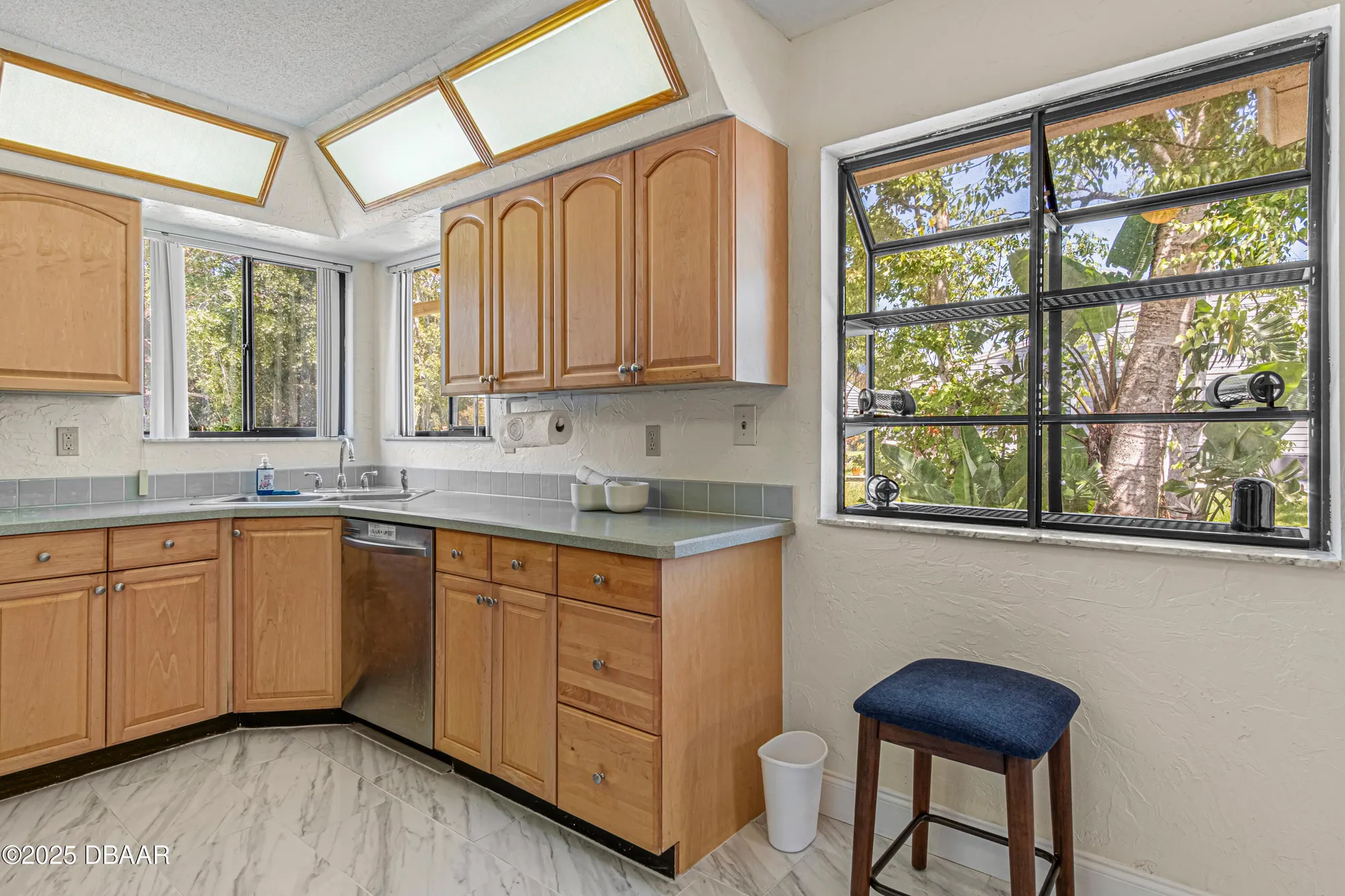 Property Slideshow image 6 of 30 | 124 loon ct, Daytona Beach, FL, 32119