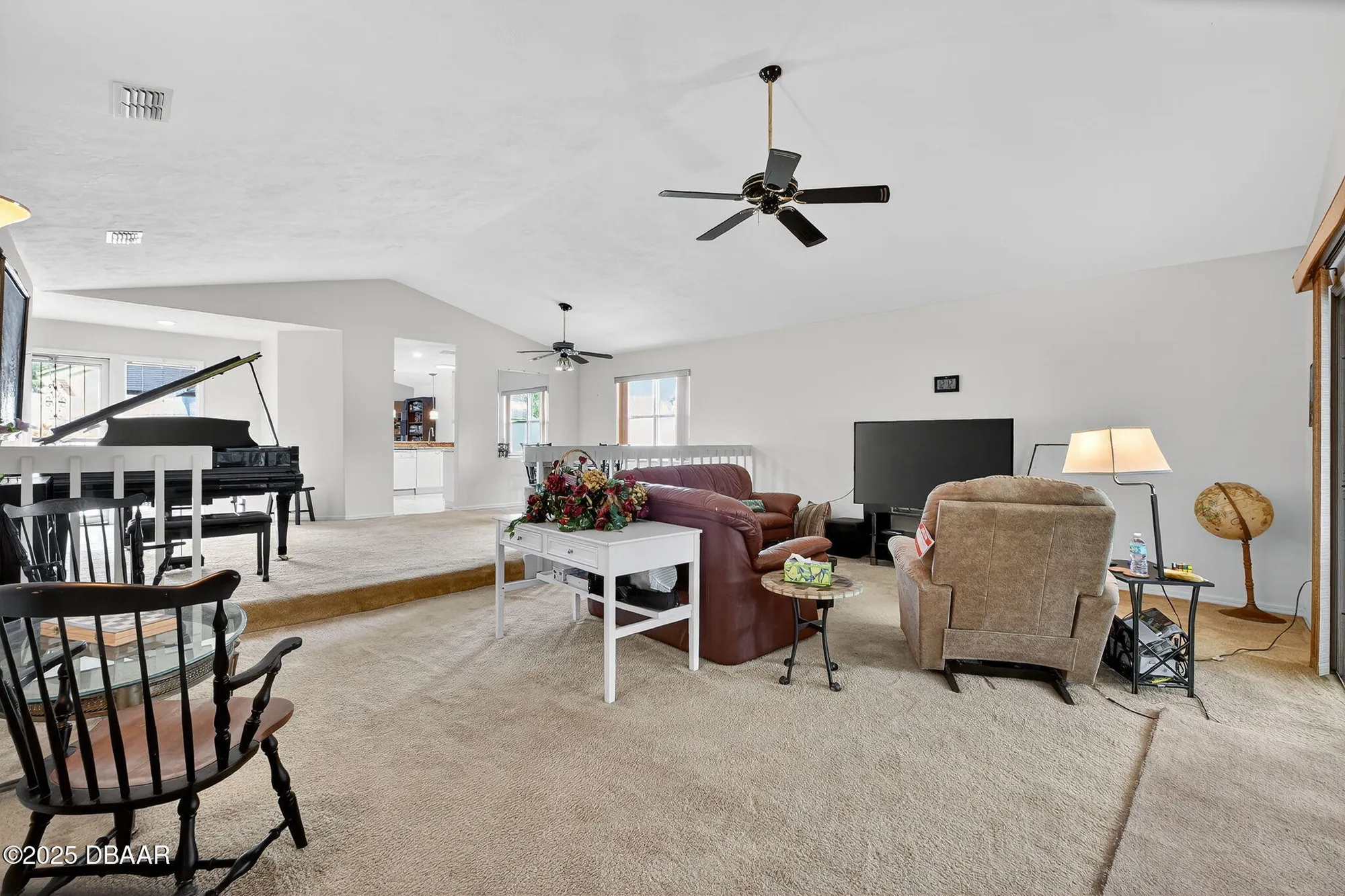 Property Slideshow image 8 of 47 | 48 treetop cir, Ormond Beach, FL, 32174