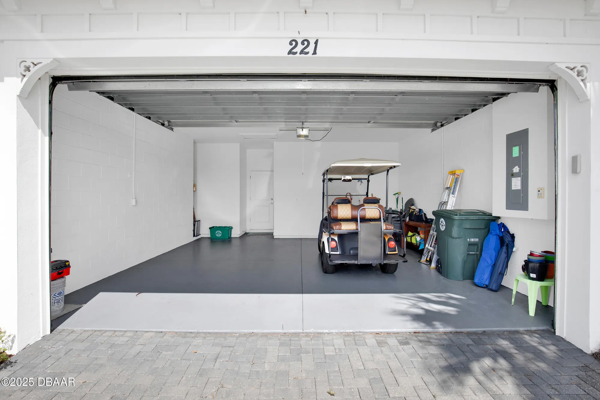 Property Slideshow image 32 of 88 | 221 island breeze ave, Daytona Beach, FL, 32124