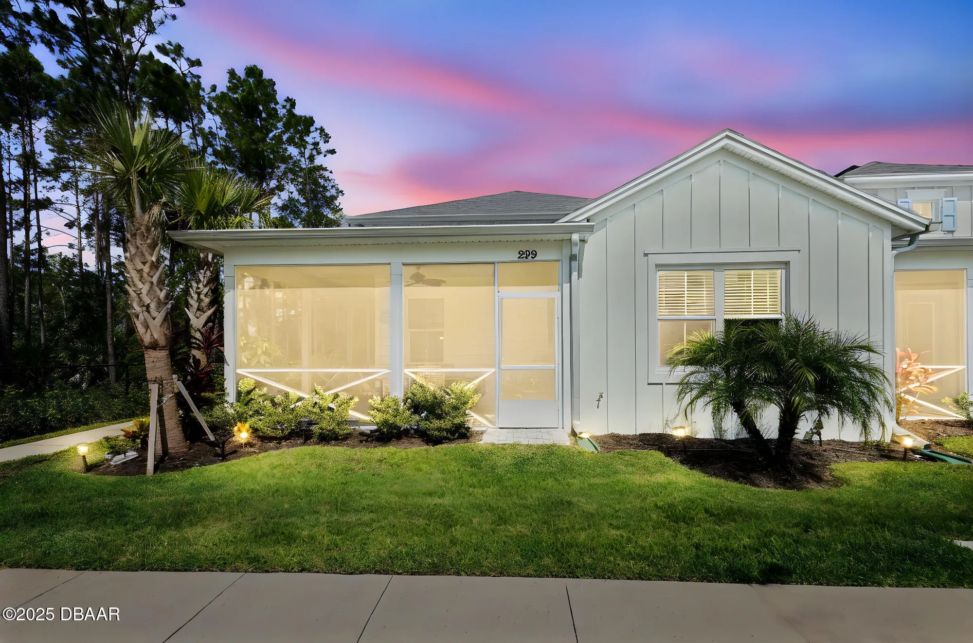 Property Slideshow image 2 of 36 | 299 pop top ln, Daytona Beach, FL, 32124