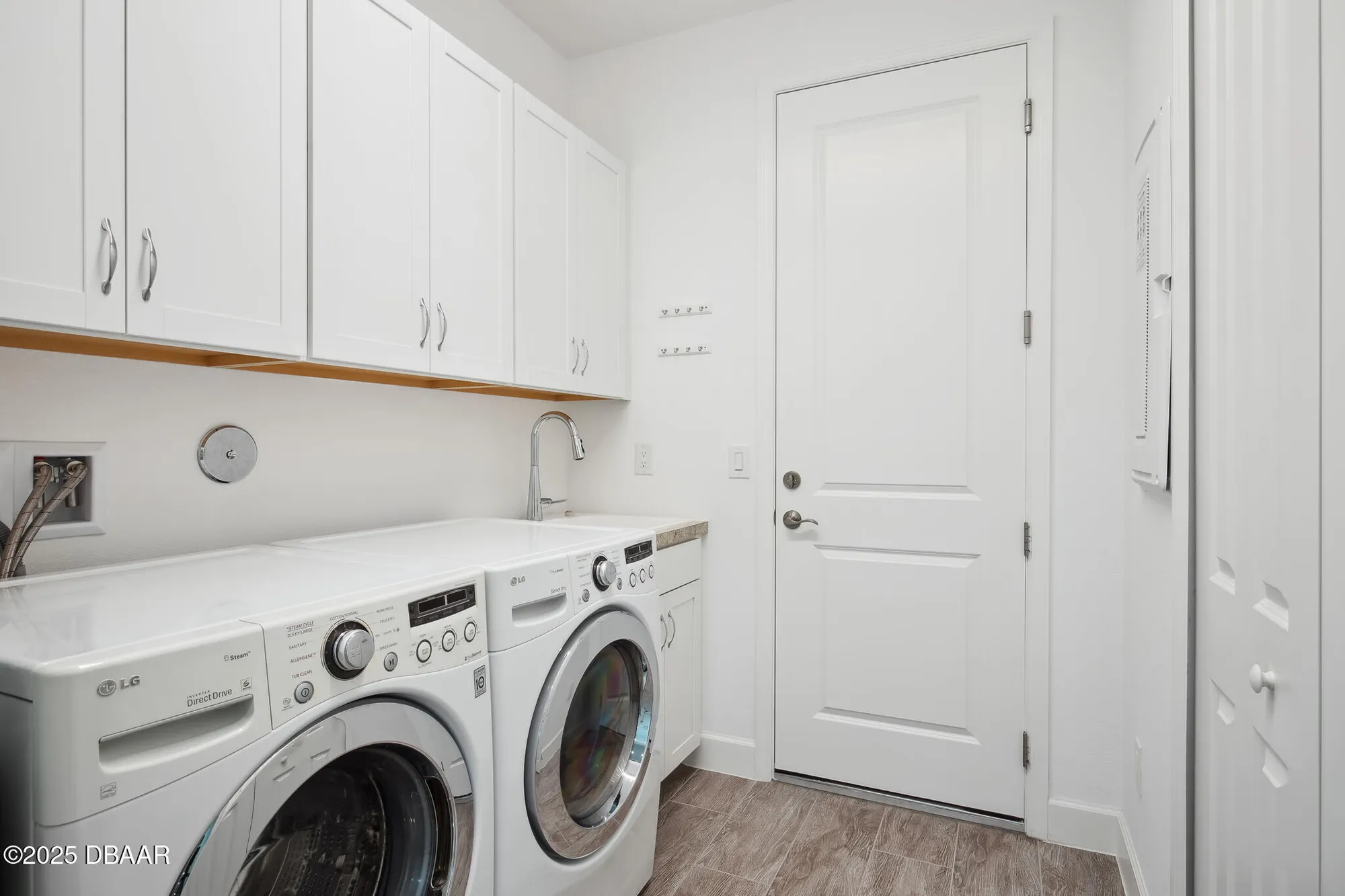 Property Slideshow image 34 of 107 | 901 barnacle bay ct, Daytona Beach, FL, 32124