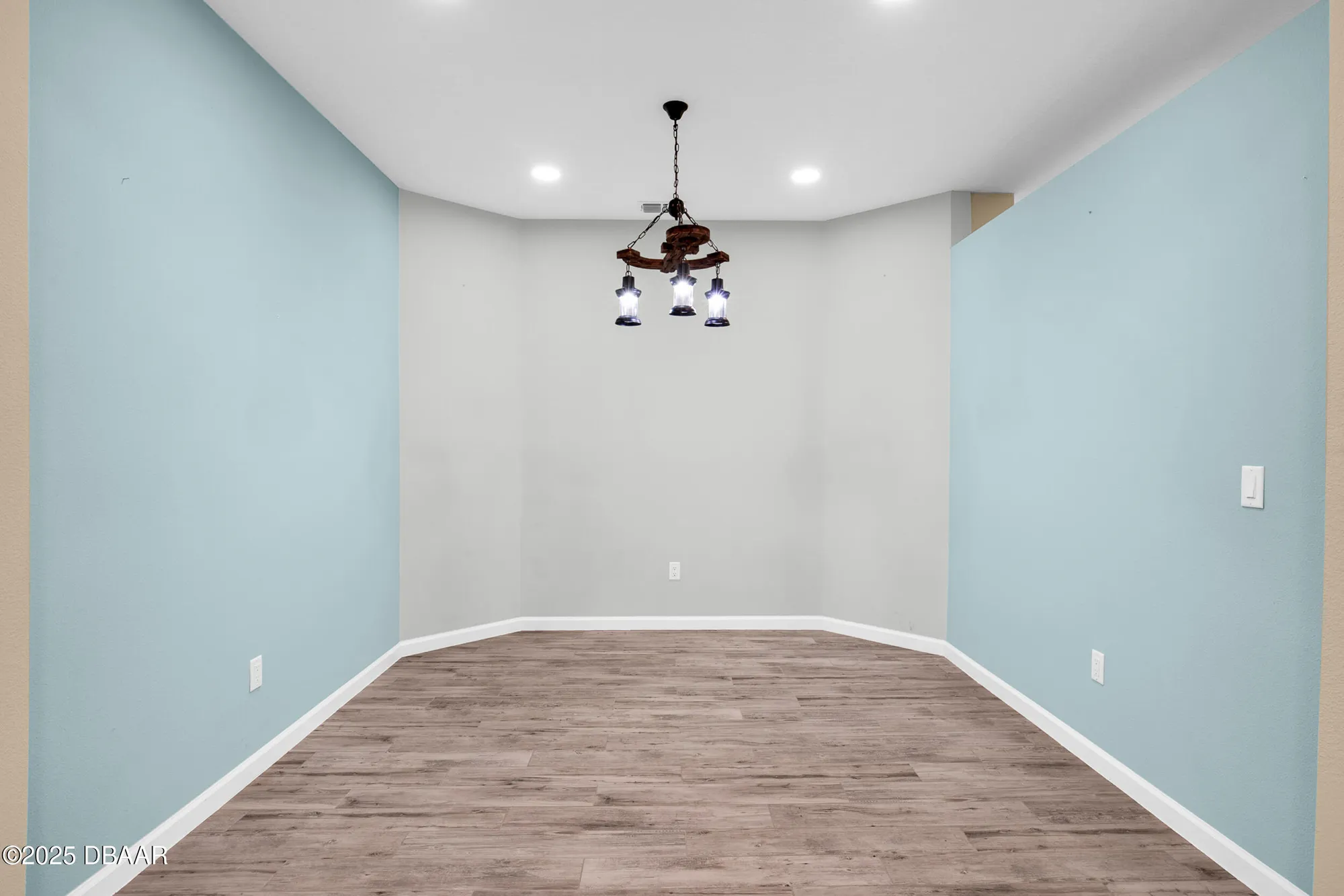 Property Slideshow image 9 of 126 | 842 attitude ave, Daytona Beach, FL, 32124