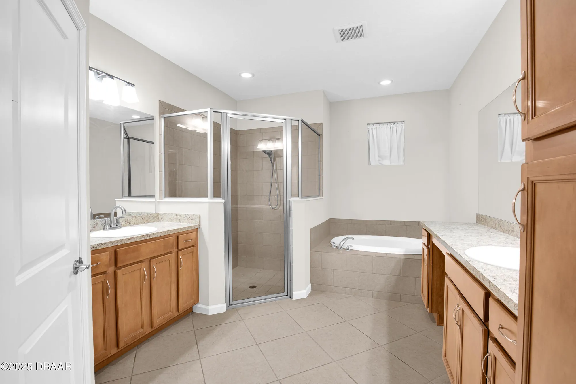 Property Slideshow image 26 of 126 | 842 attitude ave, Daytona Beach, FL, 32124