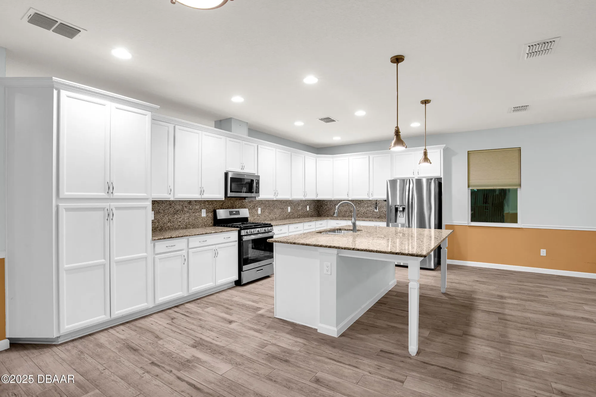 Property Slideshow image 18 of 126 | 842 attitude ave, Daytona Beach, FL, 32124