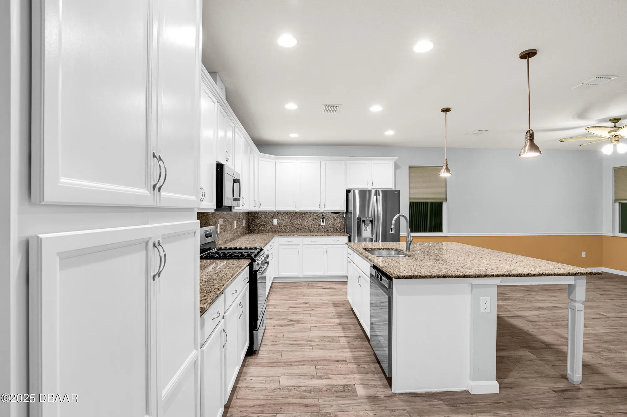 Property Slideshow image 20 of 126 | 842 attitude ave, Daytona Beach, FL, 32124