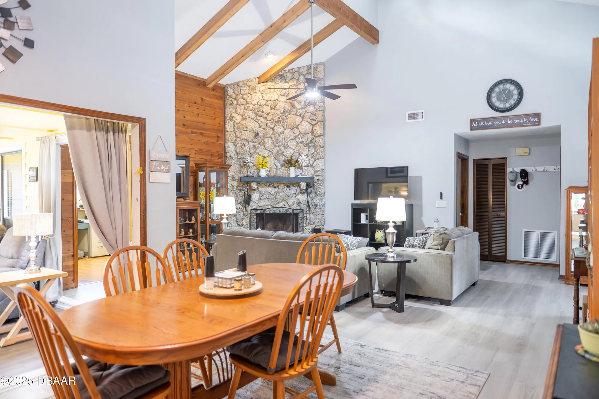 Property Slideshow image 6 of 41 | 5 skimmer cir, Daytona Beach, FL, 32119