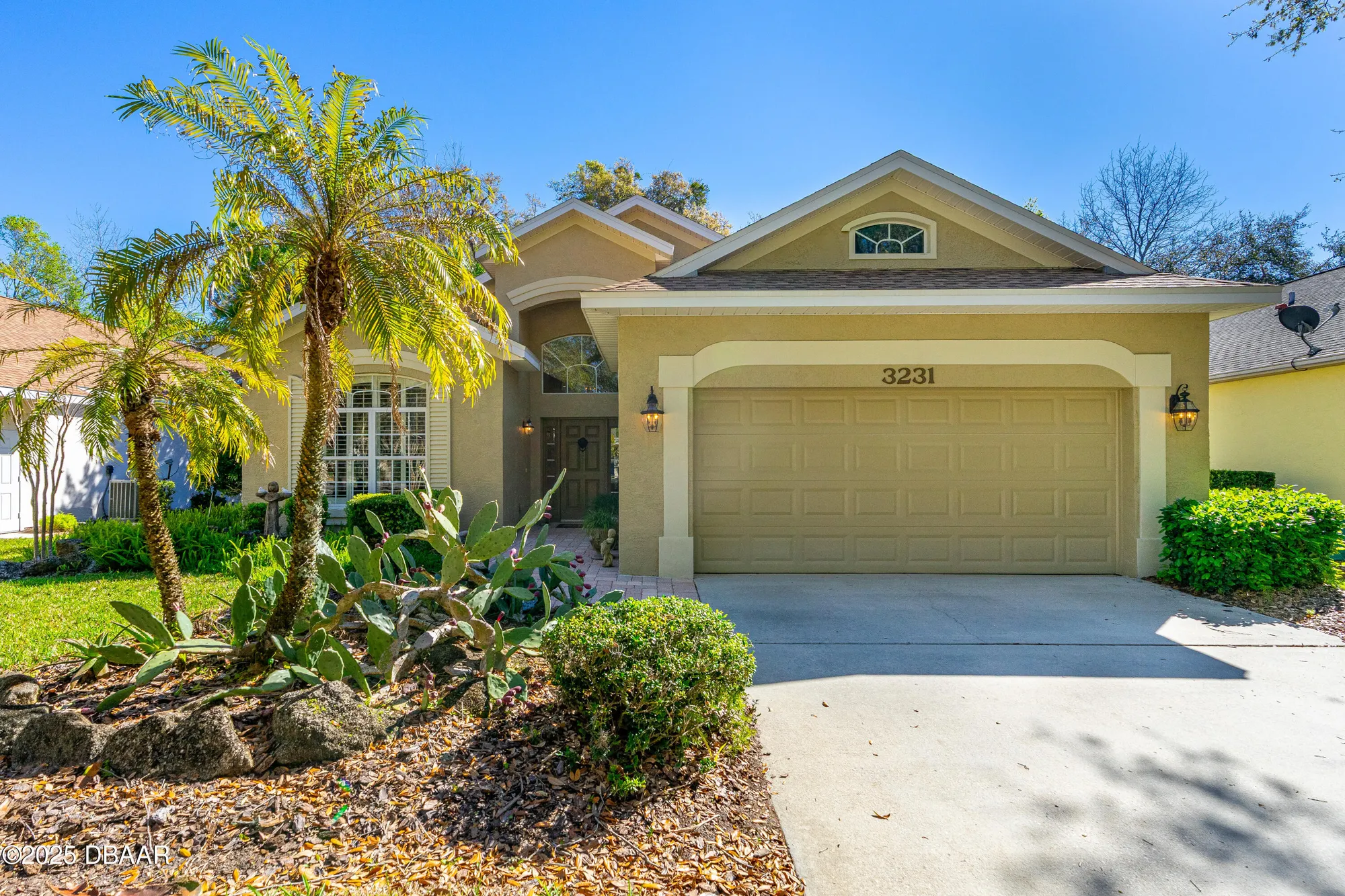 Property Slideshow image 1 of 41 | 3231 galty cir, Ormond Beach, FL, 32174