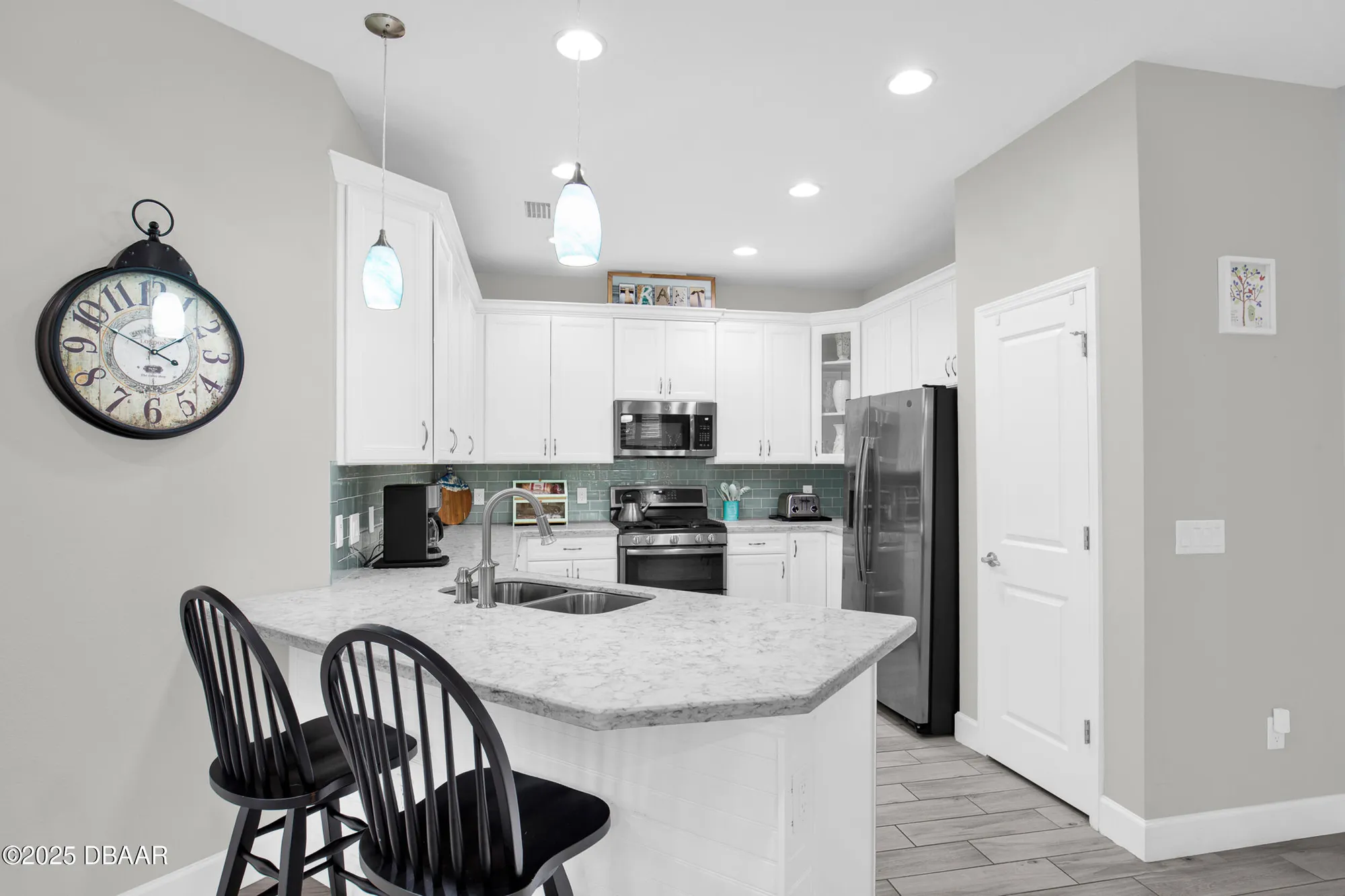 Property Slideshow image 11 of 86 | 285 island breeze ave, Daytona Beach, FL, 32124