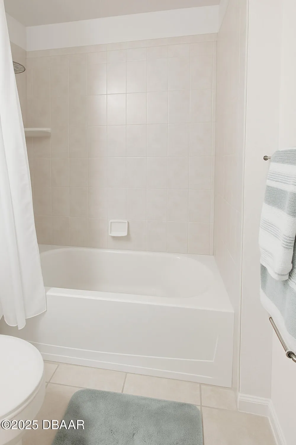 Property Slideshow image 21 of 41 | 673 elk river dr, Ormond Beach, FL, 32174