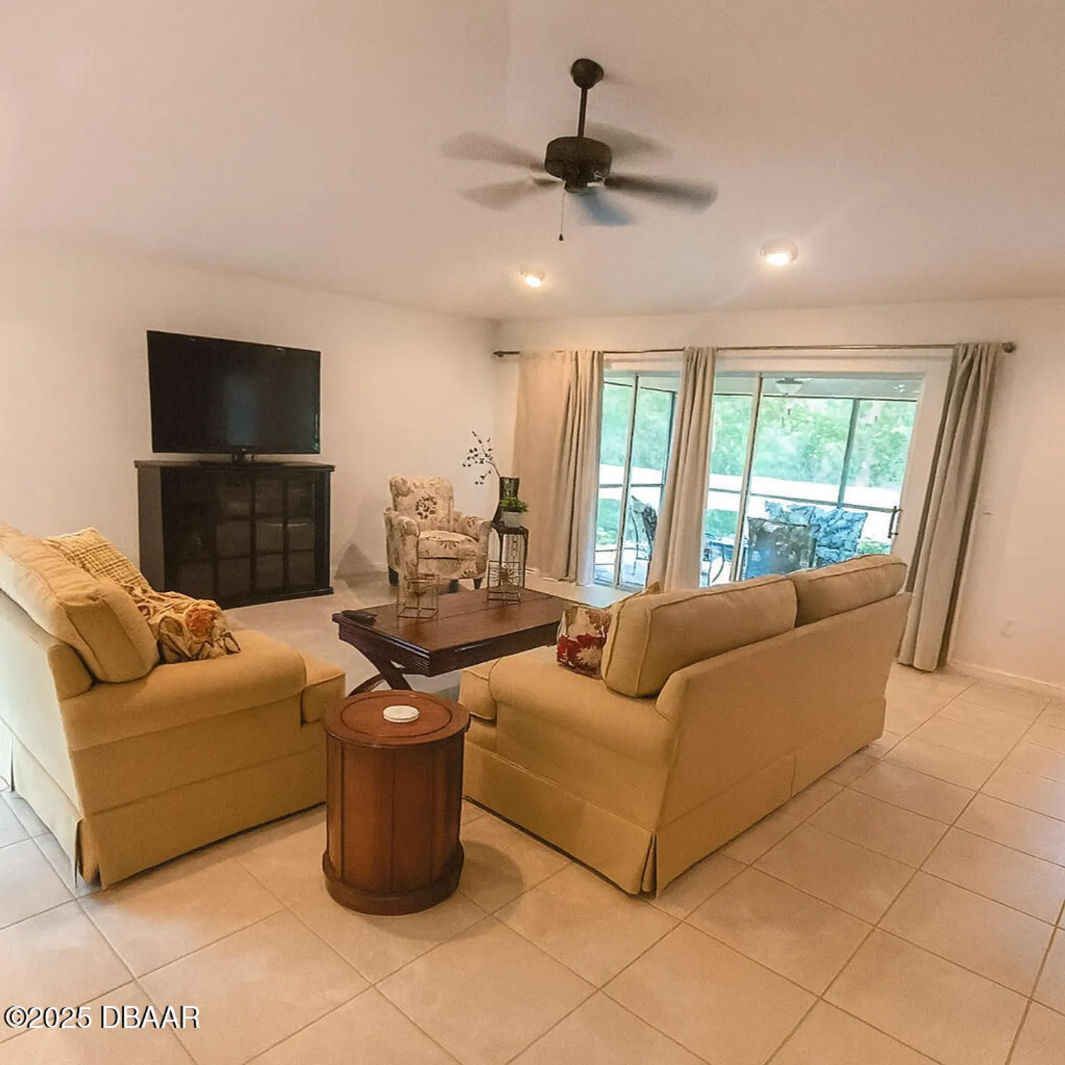 Property Slideshow image 10 of 41 | 673 elk river dr, Ormond Beach, FL, 32174