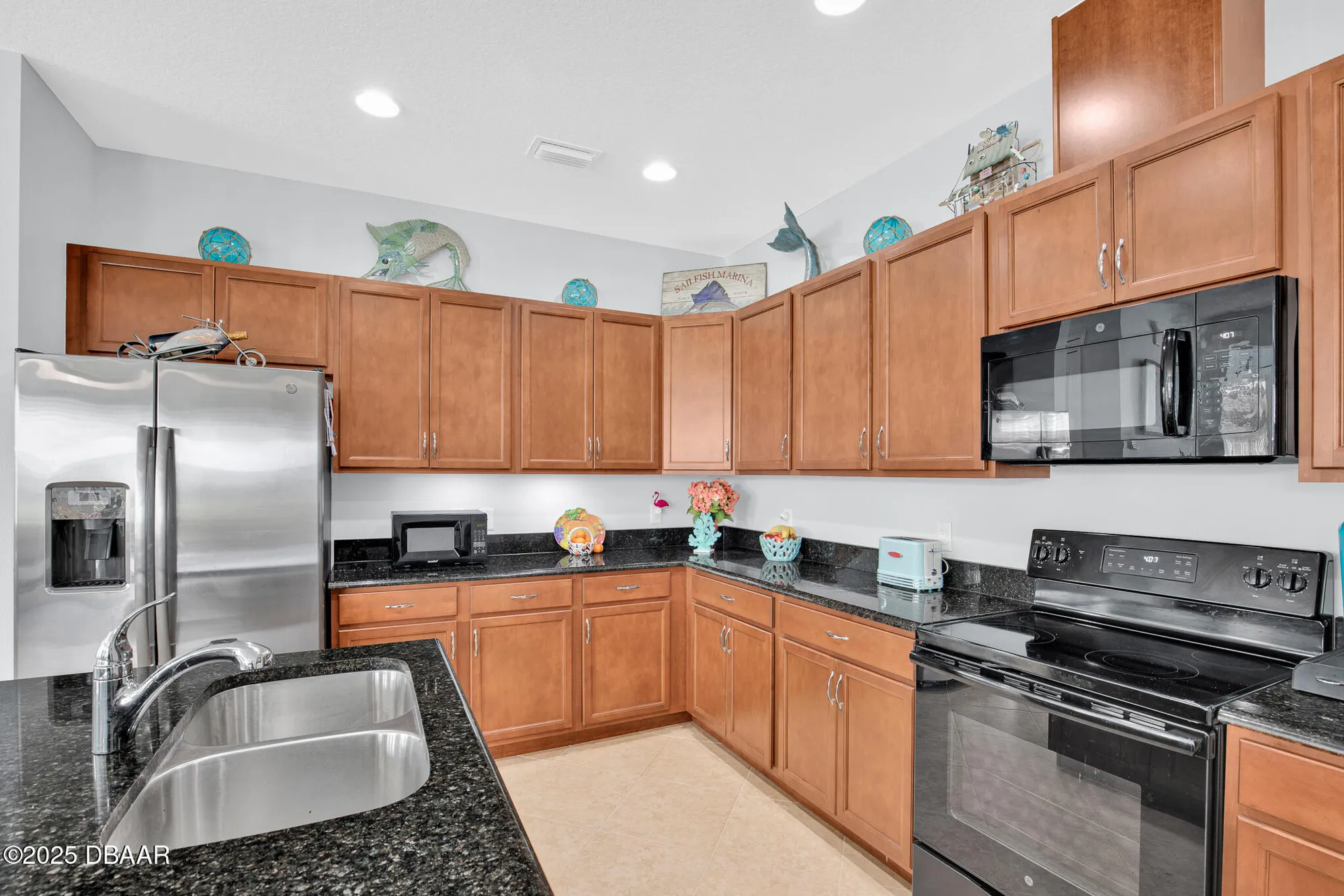 Property Slideshow image 17 of 71 | 933 attitude ave, Daytona Beach, FL, 32124