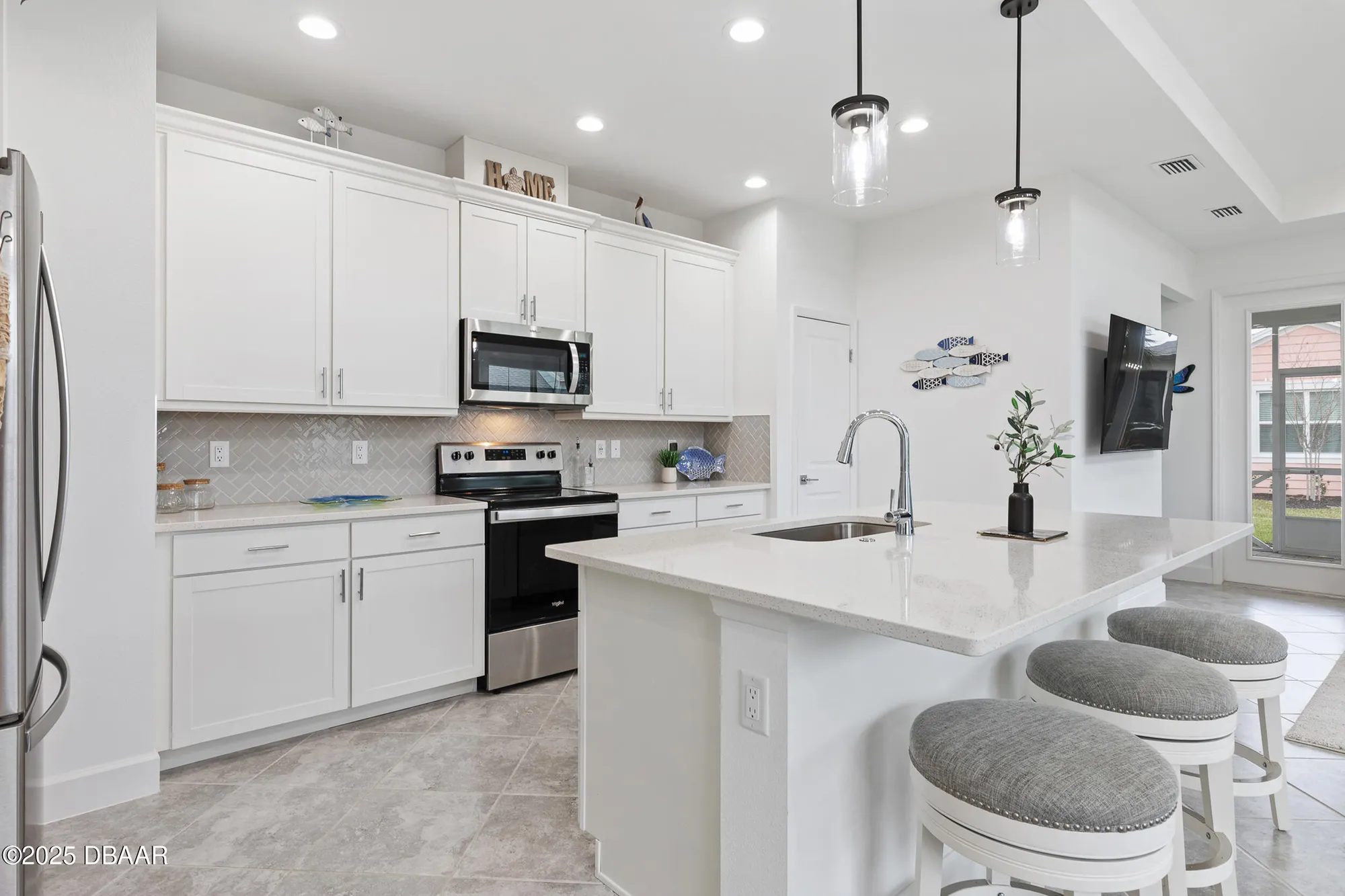 Property Slideshow image 10 of 98 | 208 ocean hammock loop, Daytona Beach, FL, 32124