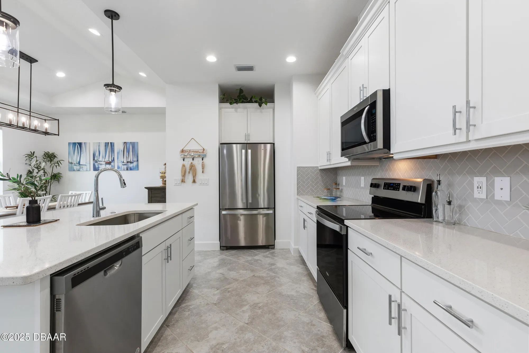 Property Slideshow image 11 of 98 | 208 ocean hammock loop, Daytona Beach, FL, 32124