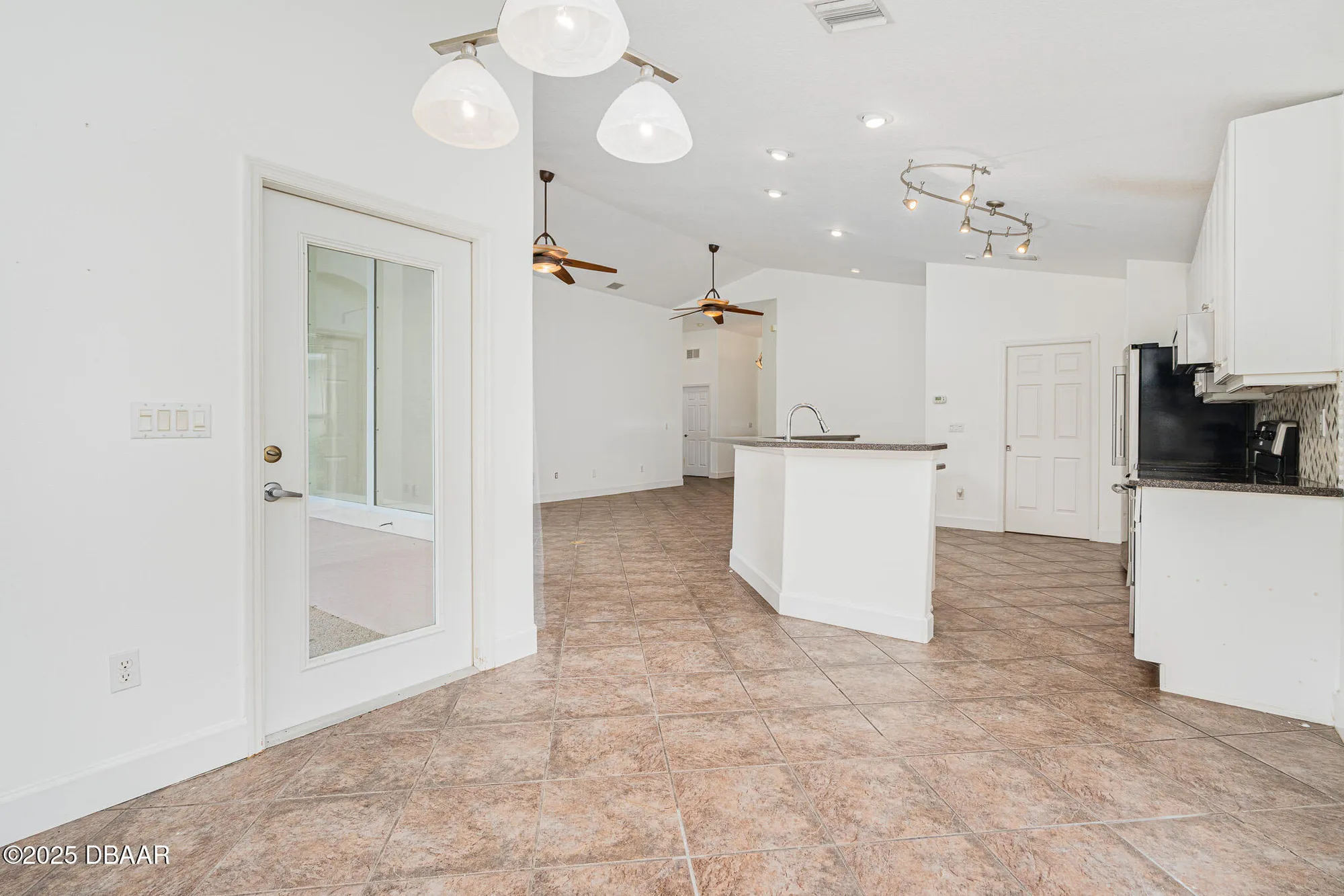 Property Slideshow image 9 of 35 | 26 pine harbor dr, Palm Coast, FL, 32137