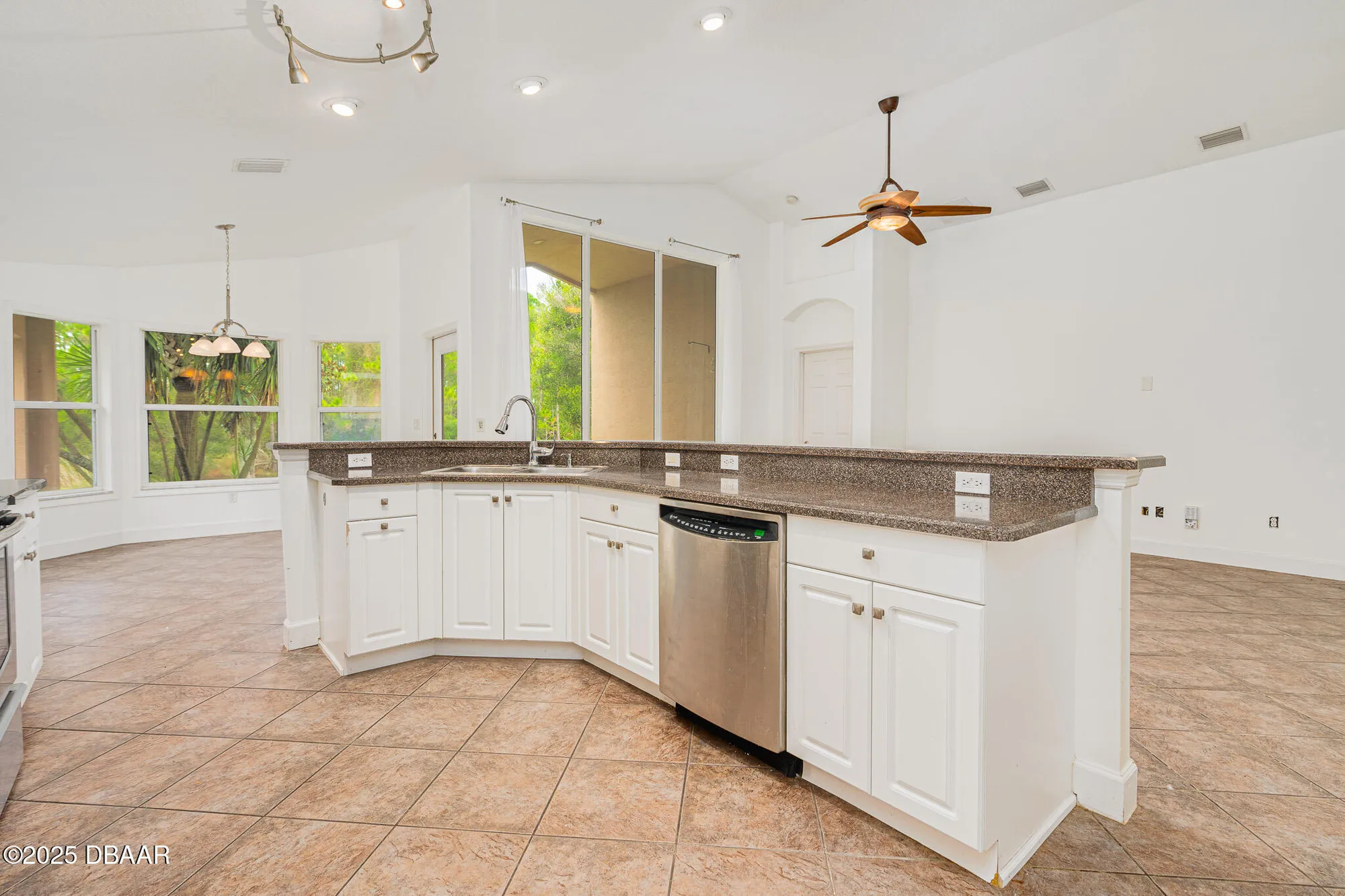 Property Slideshow image 8 of 35 | 26 pine harbor dr, Palm Coast, FL, 32137