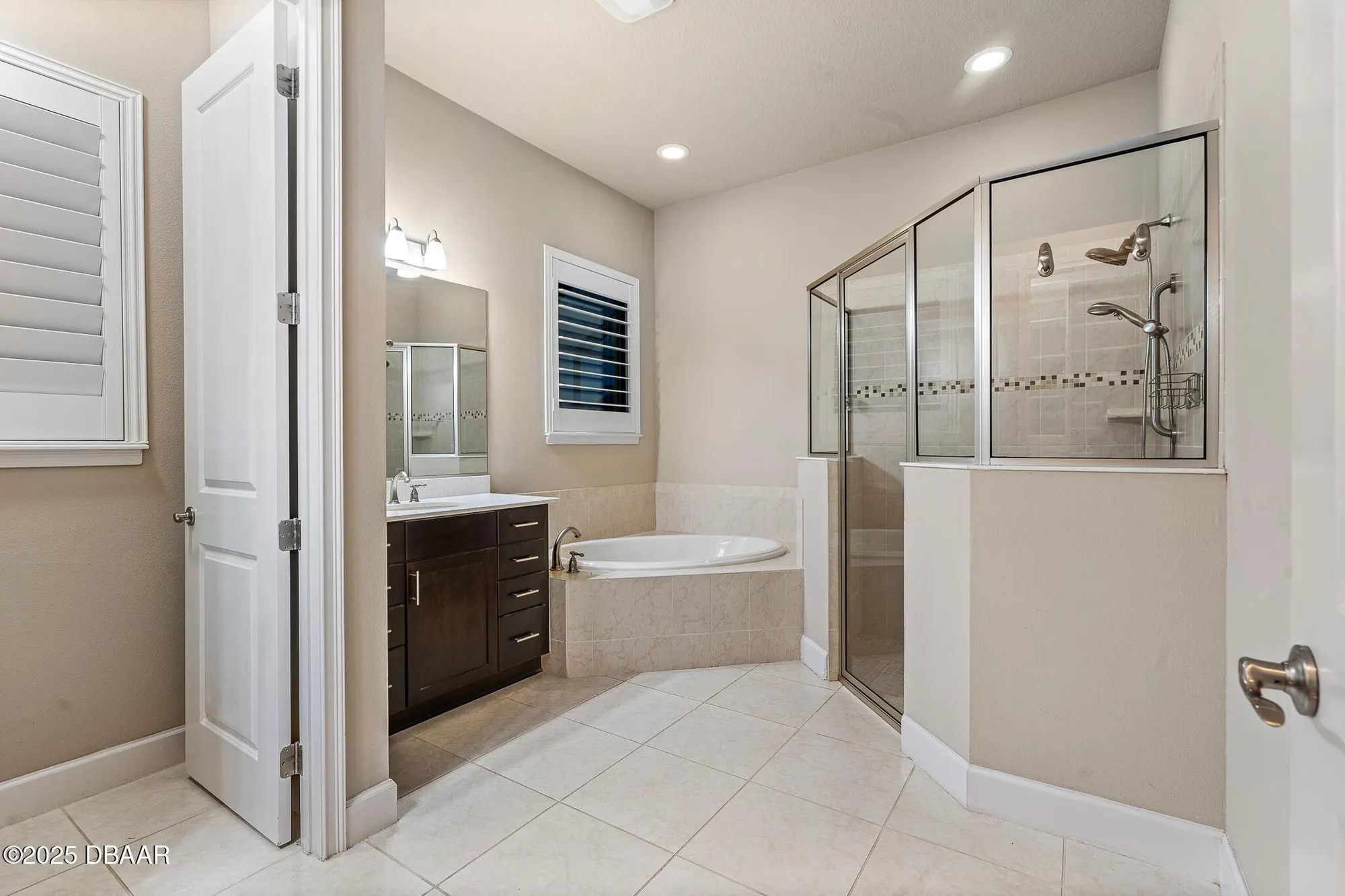 Property Slideshow image 28 of 59 | 626 elk river dr, Ormond Beach, FL, 32174