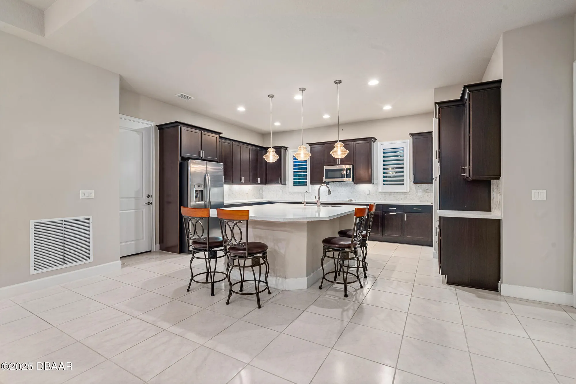 Property Slideshow image 18 of 59 | 626 elk river dr, Ormond Beach, FL, 32174