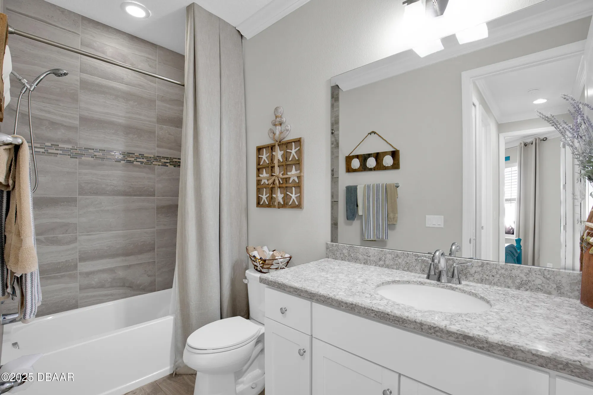 Property Slideshow image 26 of 103 | 319 coral reef way, Daytona Beach, FL, 32124