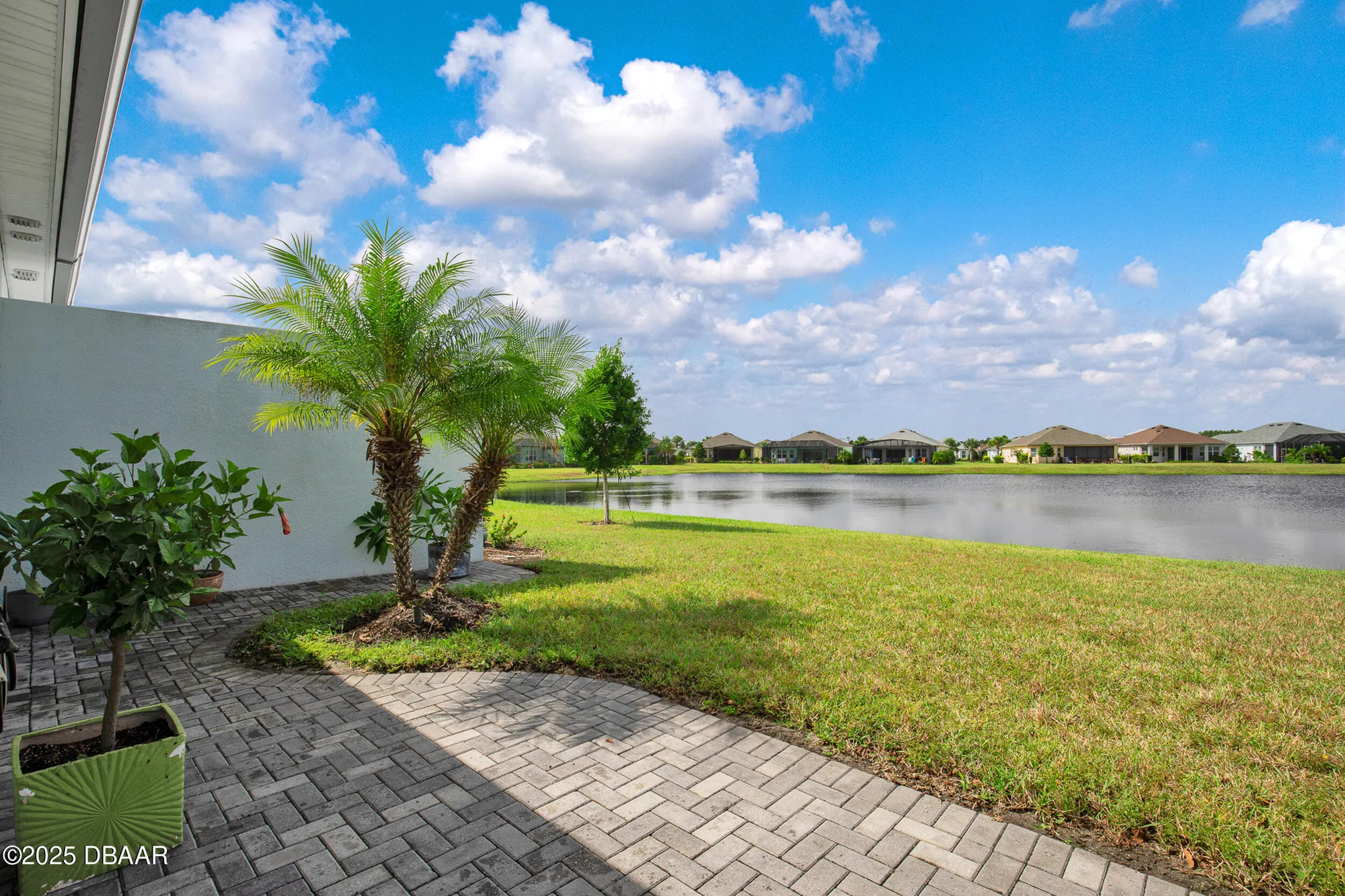 Property Slideshow image 32 of 103 | 319 coral reef way, Daytona Beach, FL, 32124
