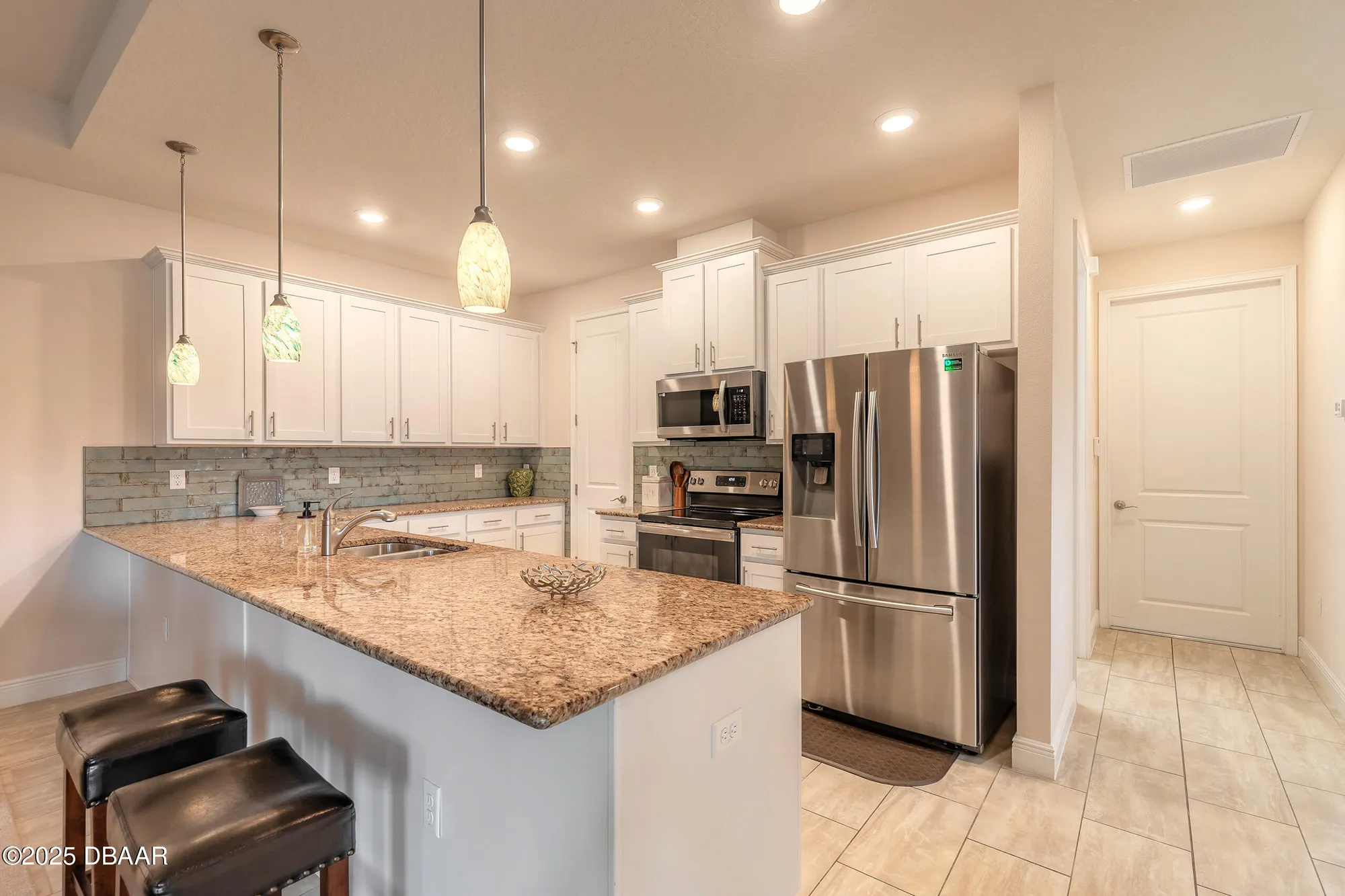 Property Slideshow image 13 of 42 | 3 hawk roost ct, Ormond Beach, FL, 32174