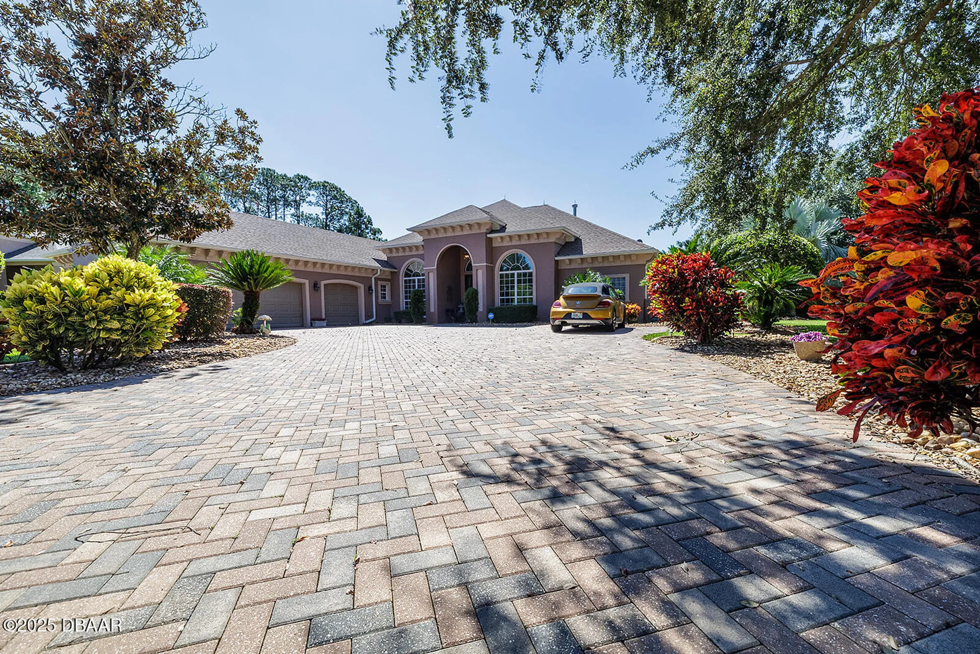 Property Slideshow image 1 of 45 | 1452 kilrush dr, Ormond Beach, FL, 32174