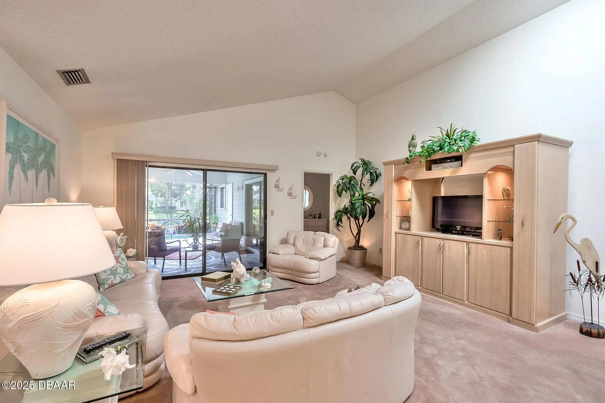 Property Slideshow image 14 of 50 | 157 woodcock ct, Daytona Beach, FL, 32119