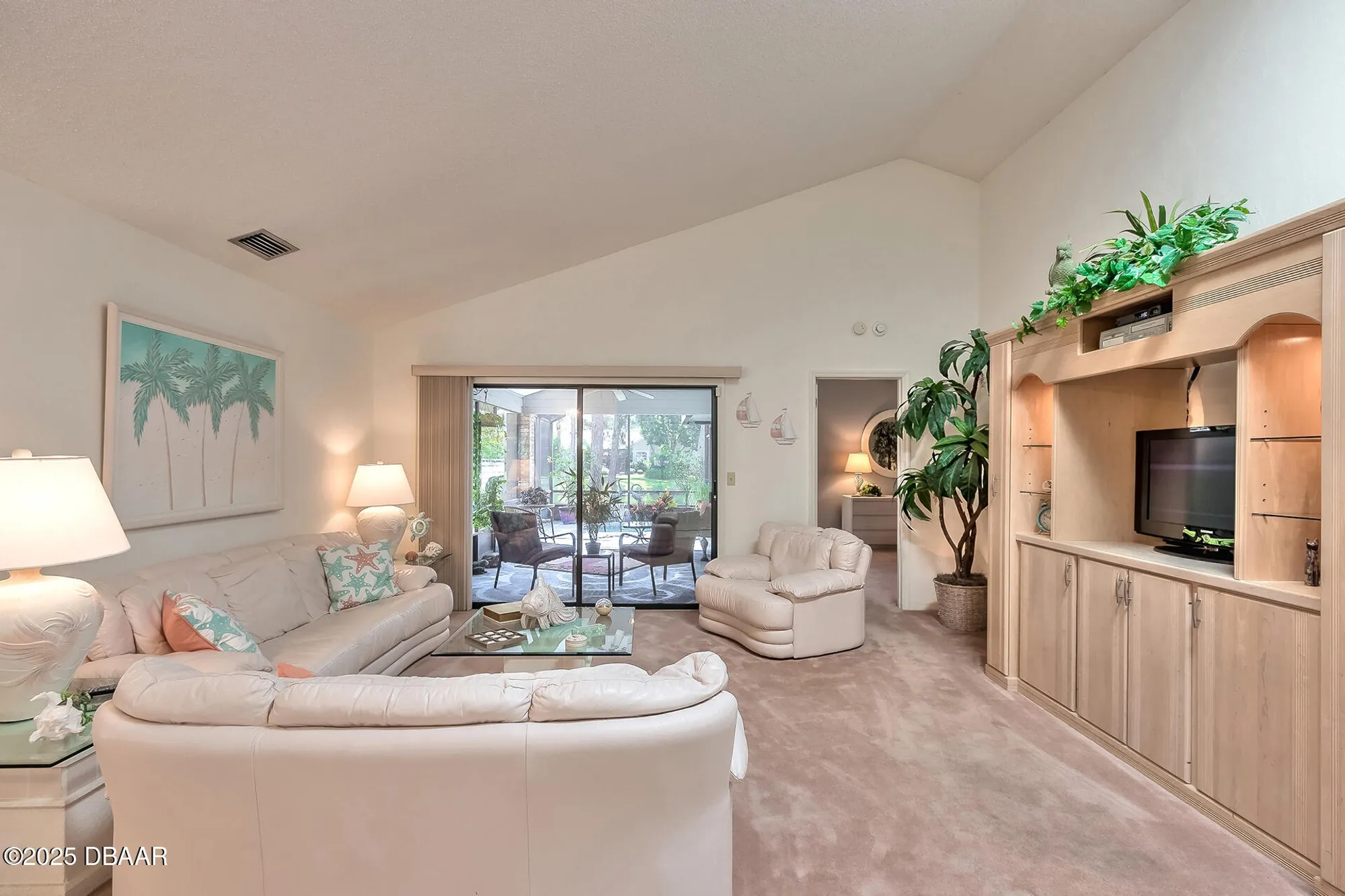 Property Slideshow image 12 of 50 | 157 woodcock ct, Daytona Beach, FL, 32119