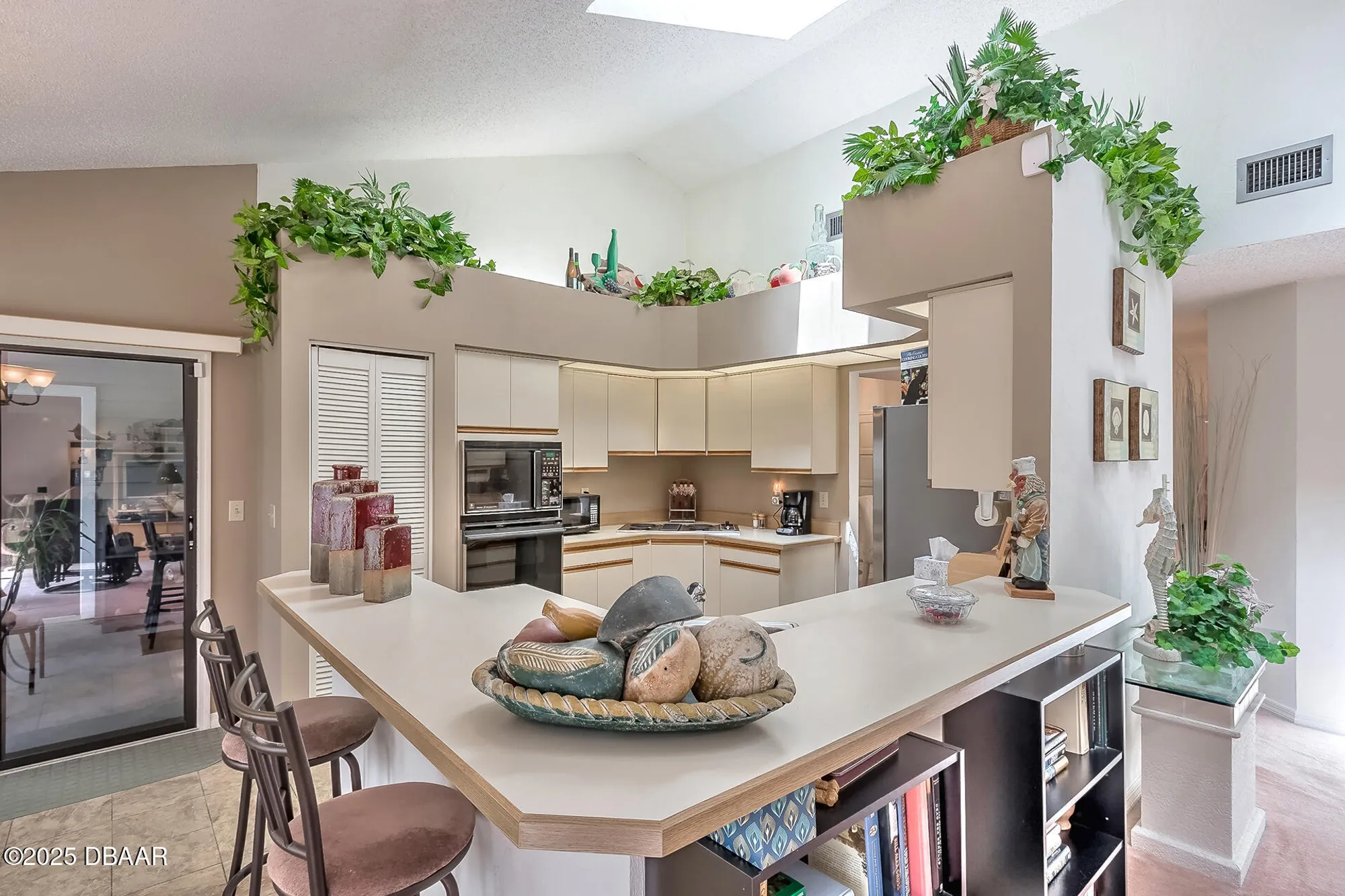 Property Slideshow image 7 of 50 | 157 woodcock ct, Daytona Beach, FL, 32119