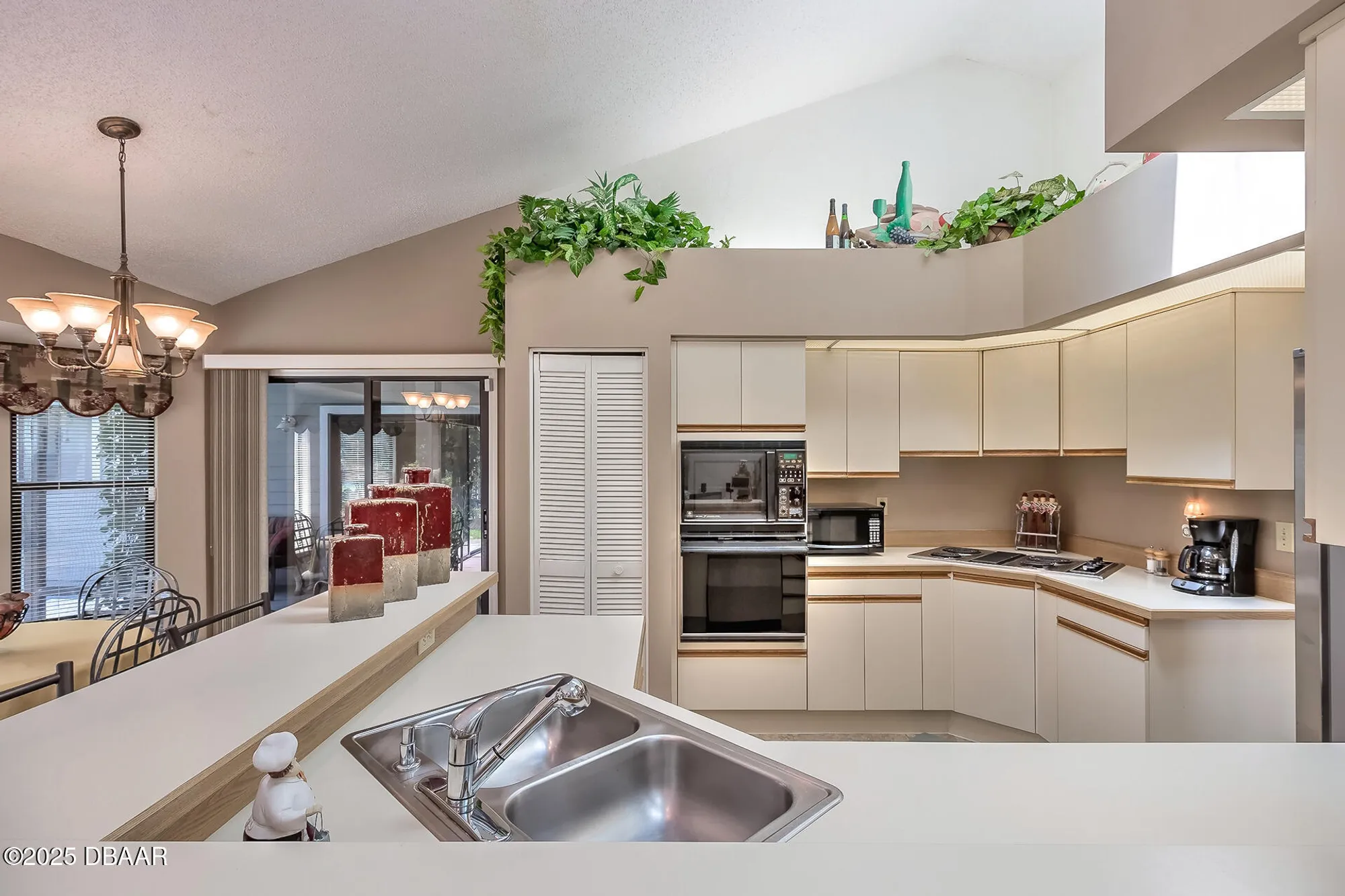 Property Slideshow image 9 of 50 | 157 woodcock ct, Daytona Beach, FL, 32119