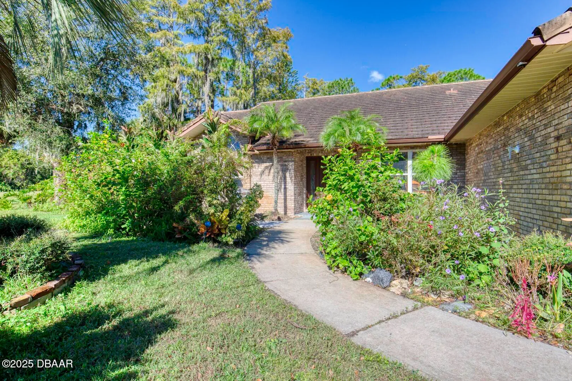 Property Slideshow image 4 of 86 | 105 marbled godwit ct, Daytona Beach, FL, 32119