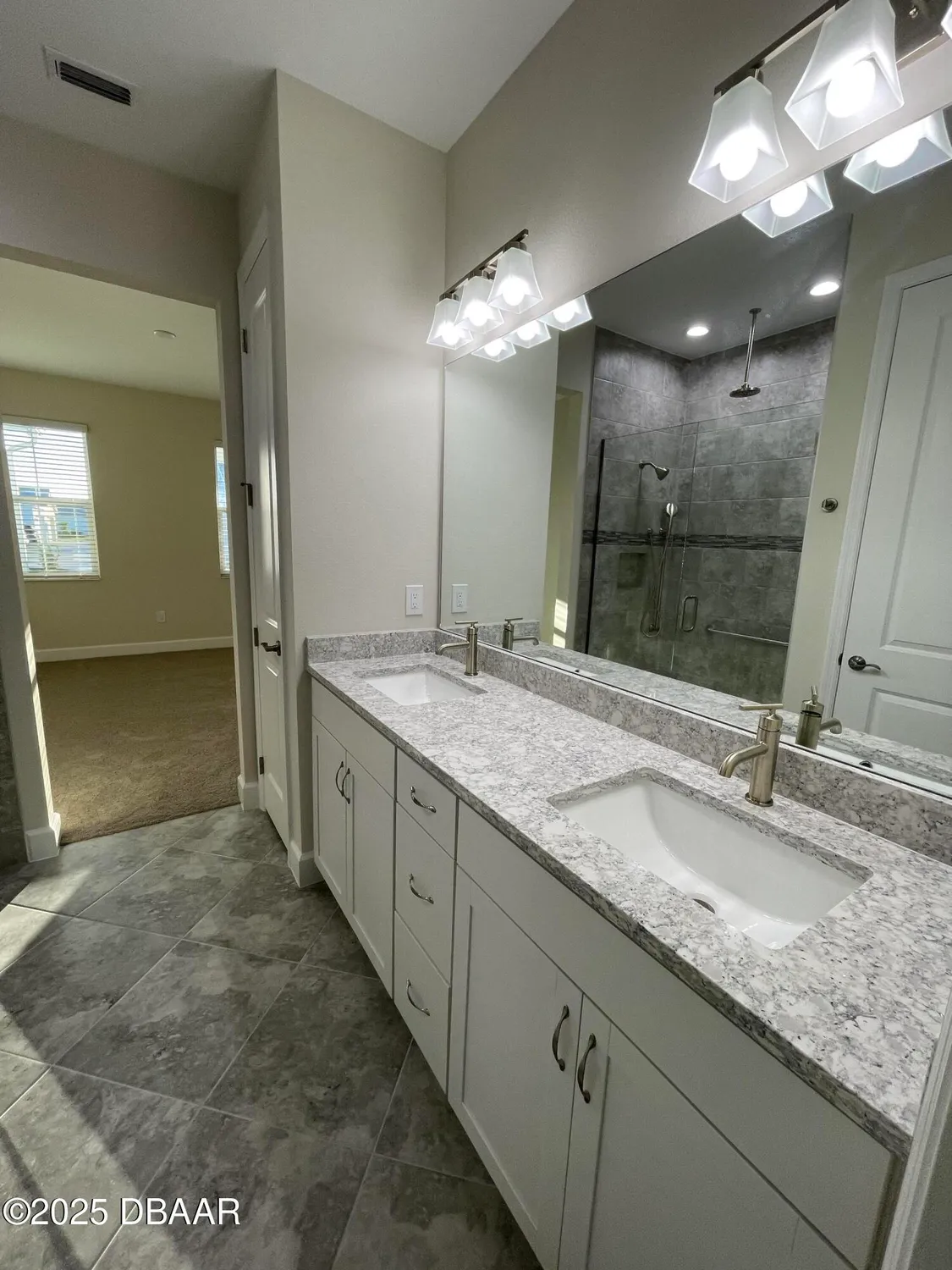 Property Slideshow image 13 of 63 | 173 coastal ave, Daytona Beach, FL, 32124
